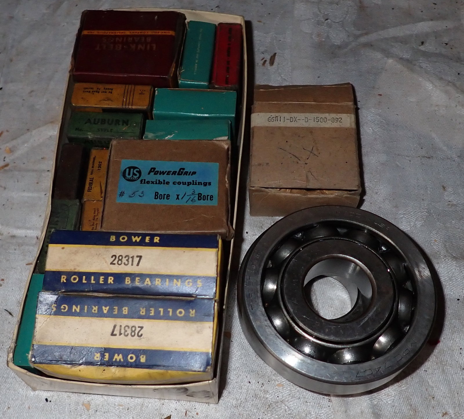 Roller Bearings & Misc: Largest are approx 4" in diameter