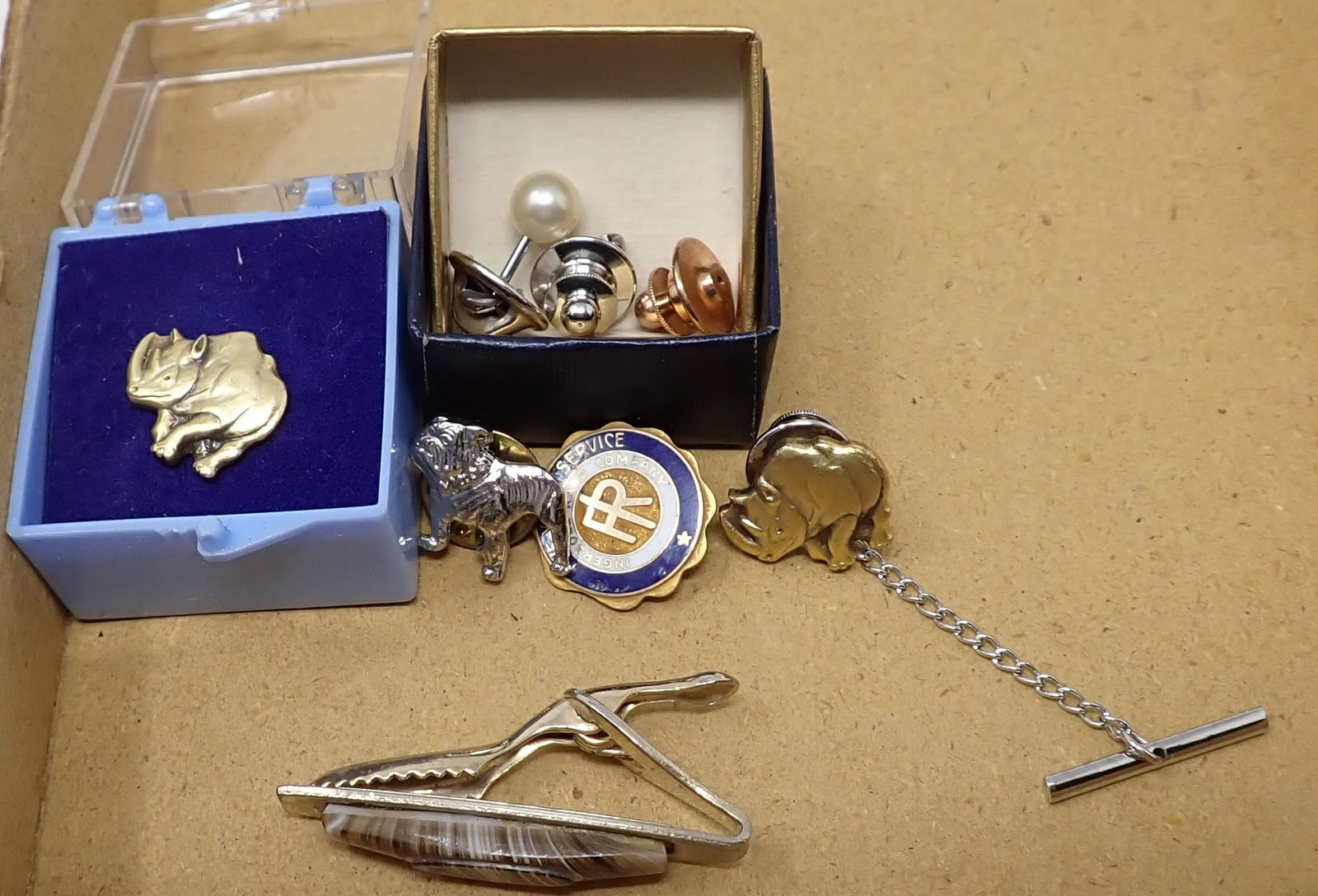 Ingersoll 10k Gold Pin Mack Bulldog Rhino Tie Tack (1 of 4)