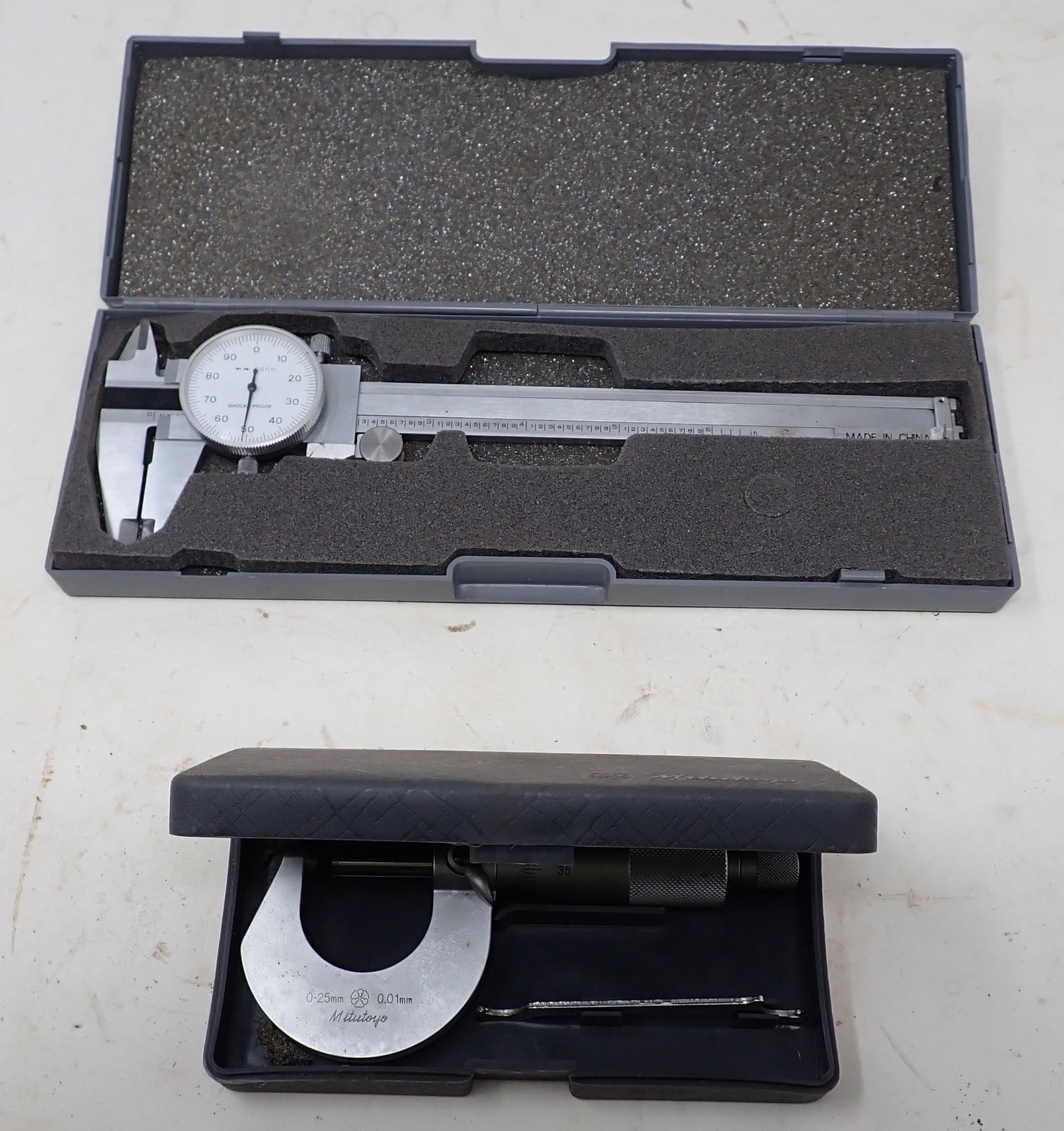 Caliper & Mitutoyo 0-25mm Micrometer (1 of 5)