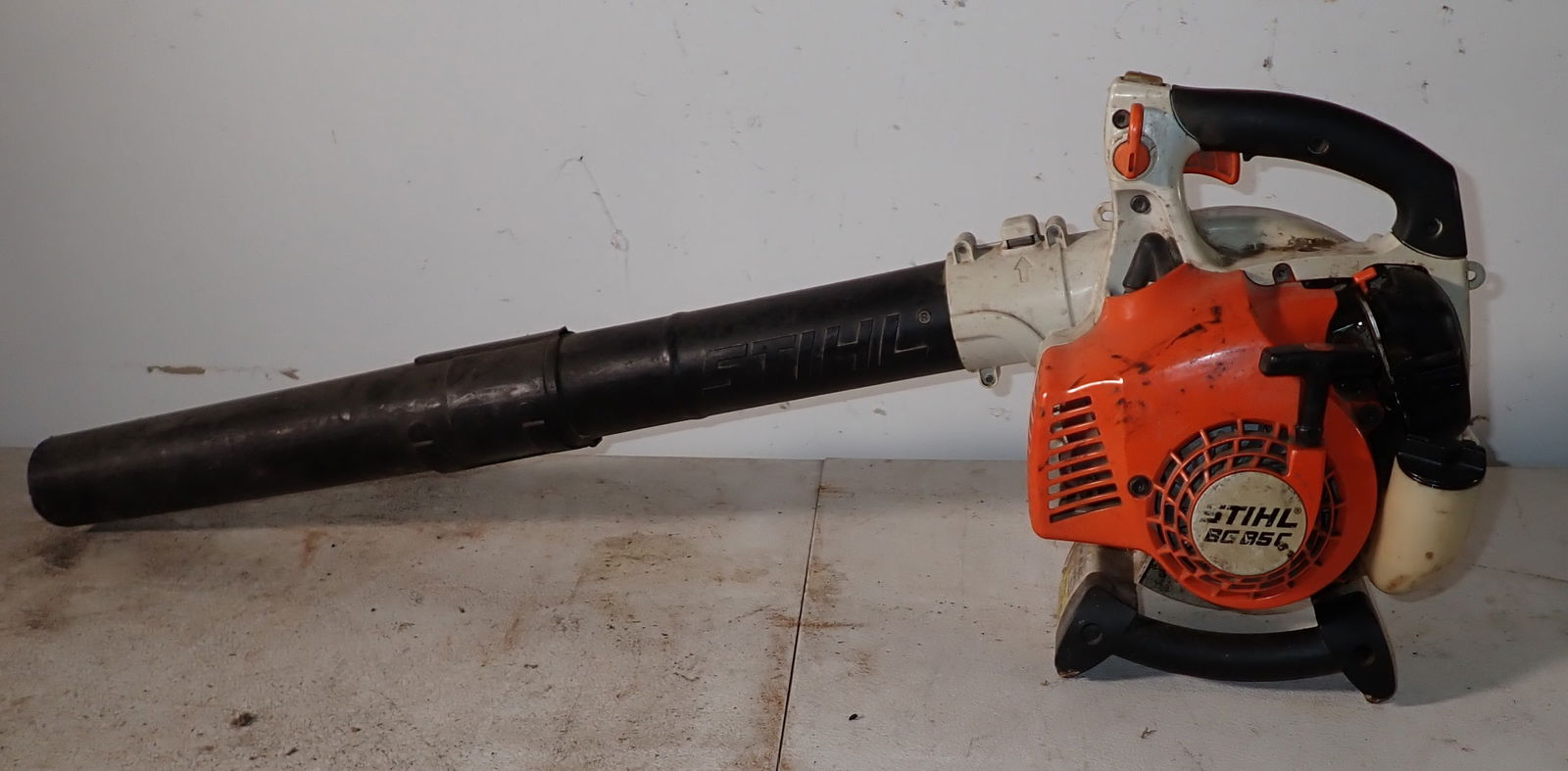 Stihl BG 85C Leaf Blower (1 of 3)