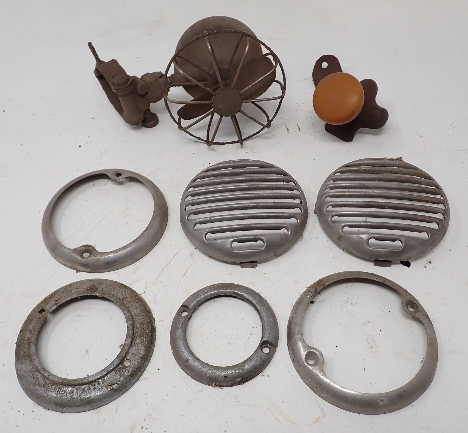 Antique Car Fan Suicide Knob Light Covers (1 of 4)