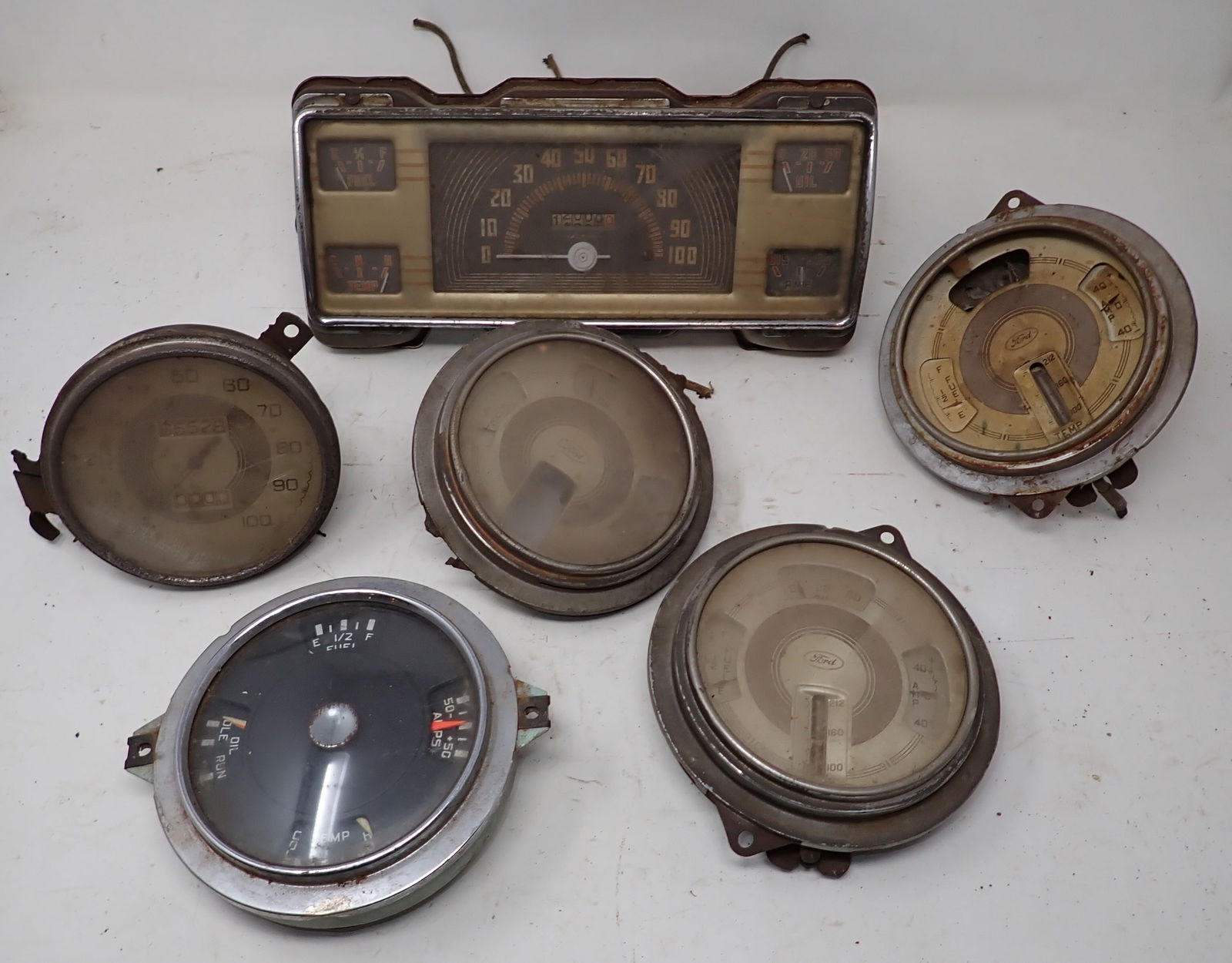 Ford & Misc Gauges (1 of 7)