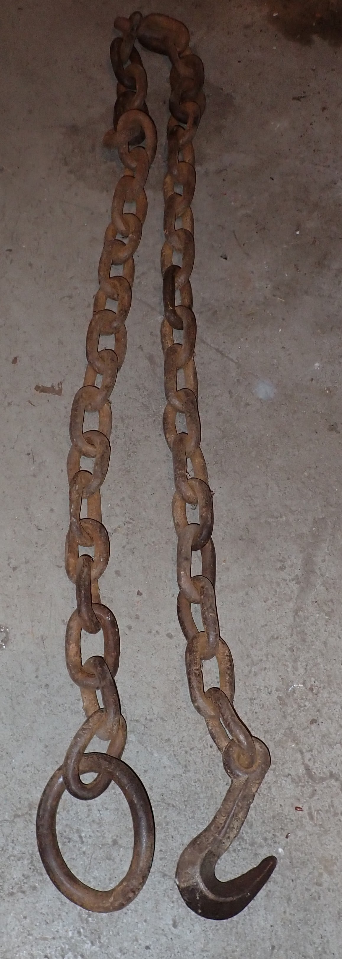 Seven Foot 1/2" Logging Chain: Logging chain
