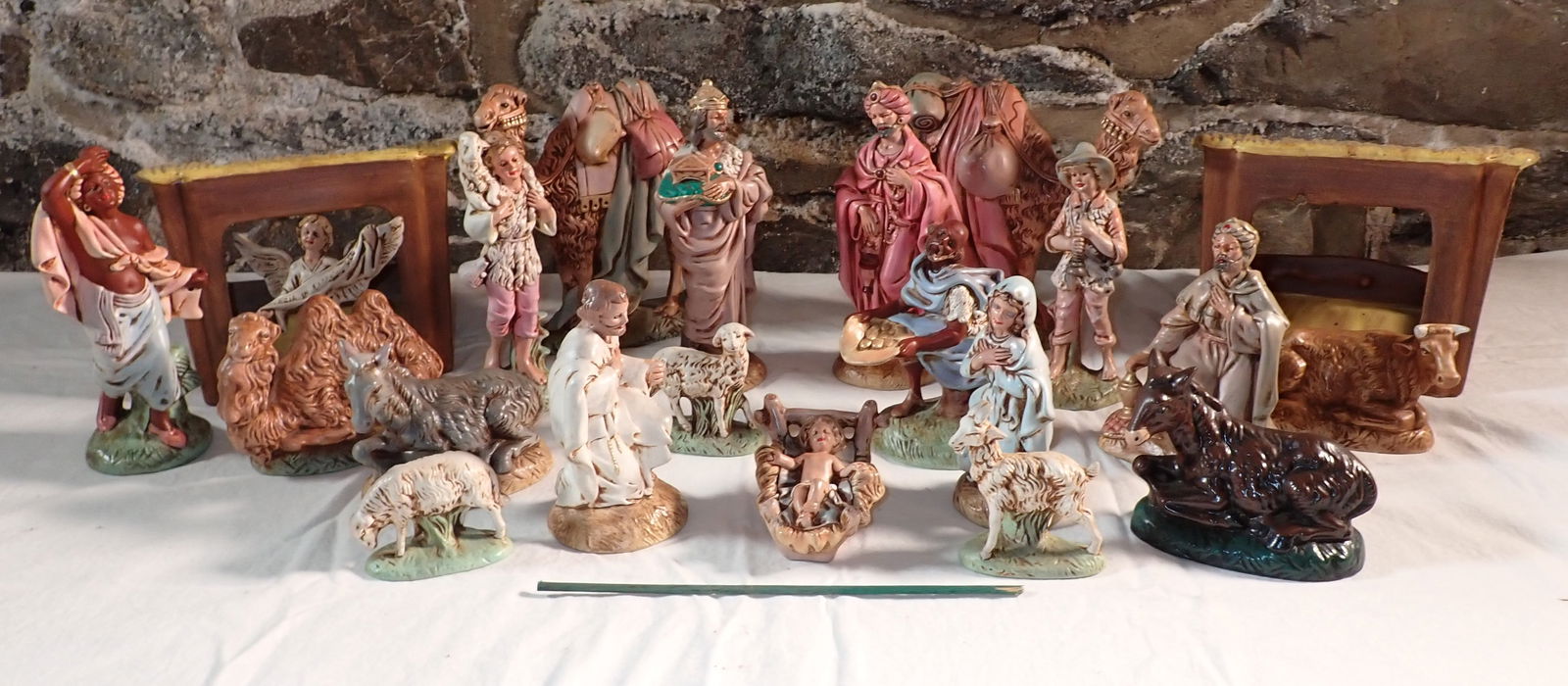 Ceramic Nativity Figures (1 of 6)