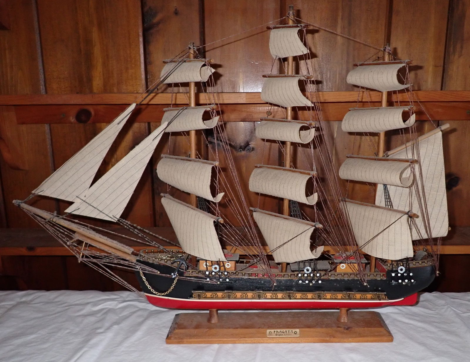 Frigata Siglo XVIII Wooden Ship Model (1 of 3)