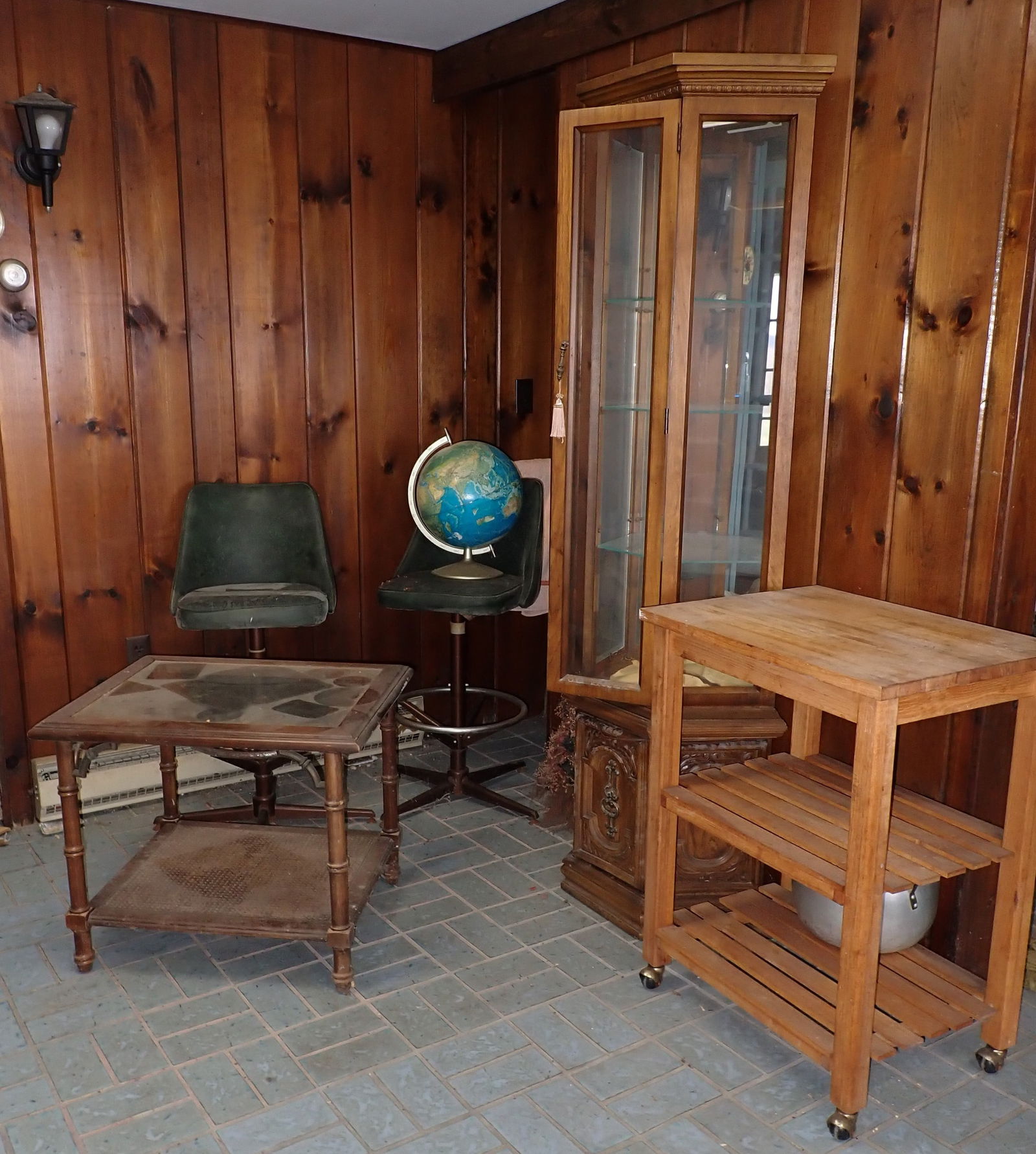 Curio Cabinet Rolling Kitchen Cart Bar Stools (1 of 8)