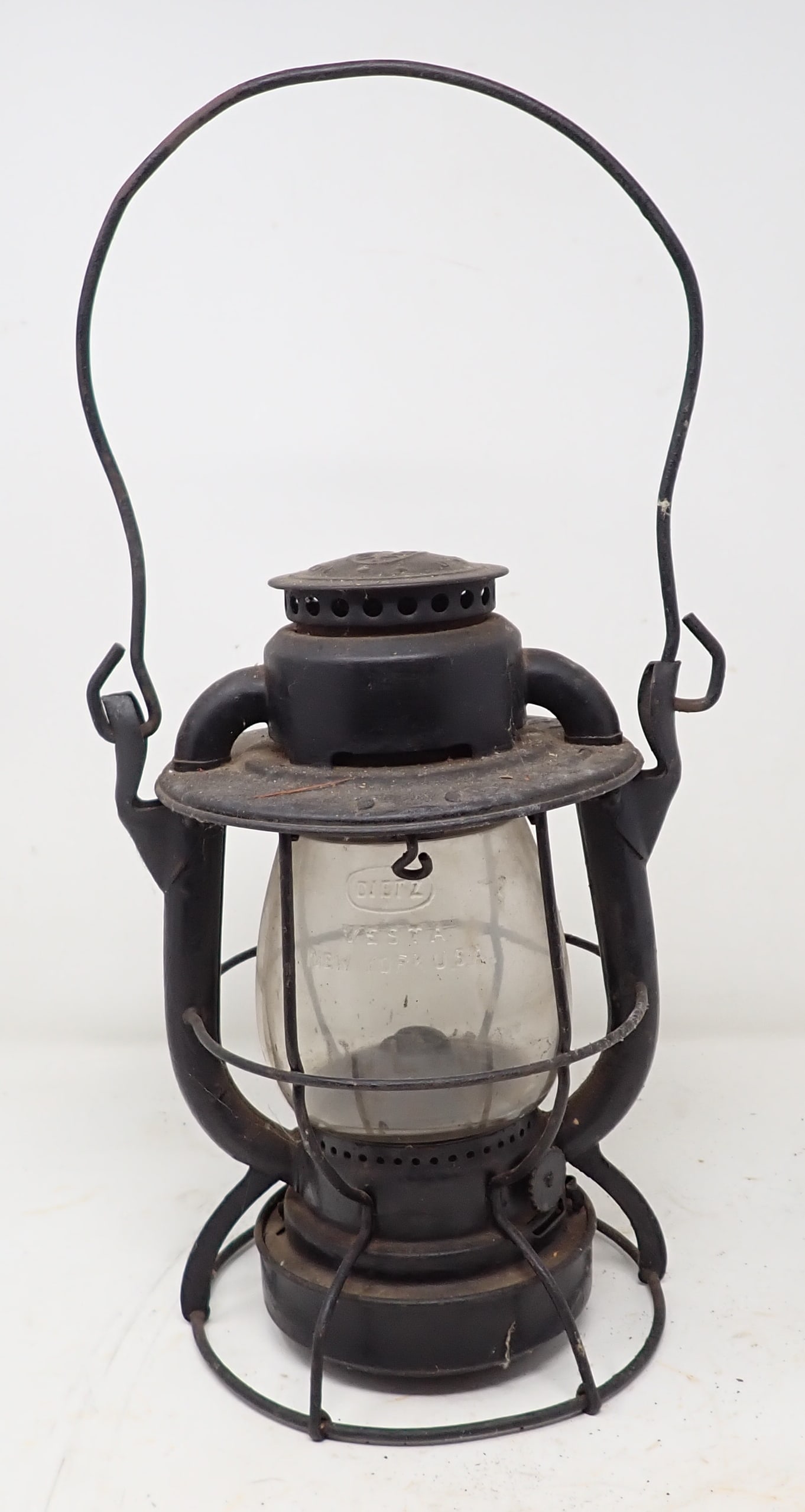 D.L&W Railroad Dietz Vesta Lantern (1 of 6)