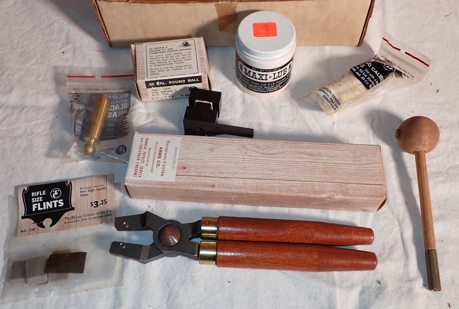 Thompson Center Round Ball Mold Measure & Misc (1 of 5)