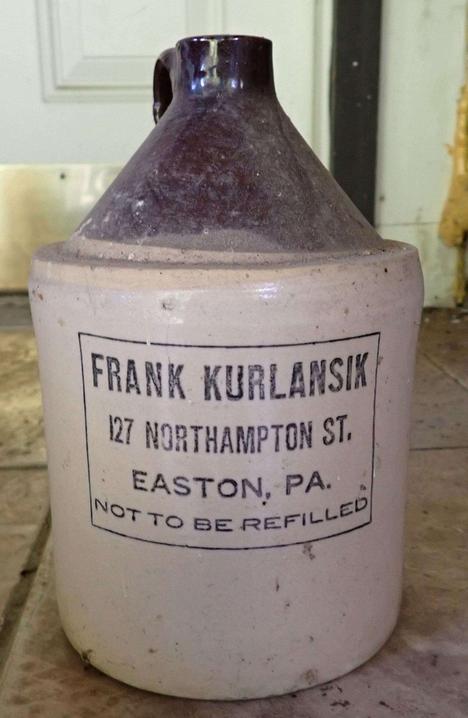 Frank Kurlansik Easton Pa Stoneware Jug (1 of 4)