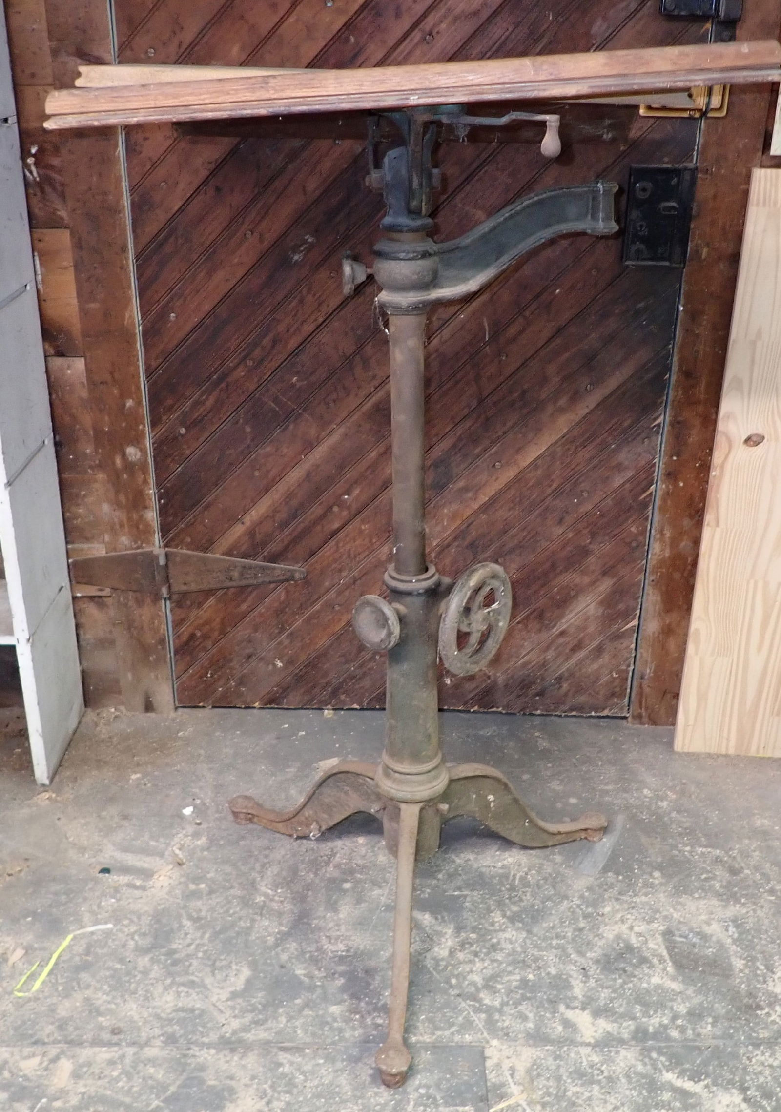 Cast Iron Adjustable Top Table (1 of 9)