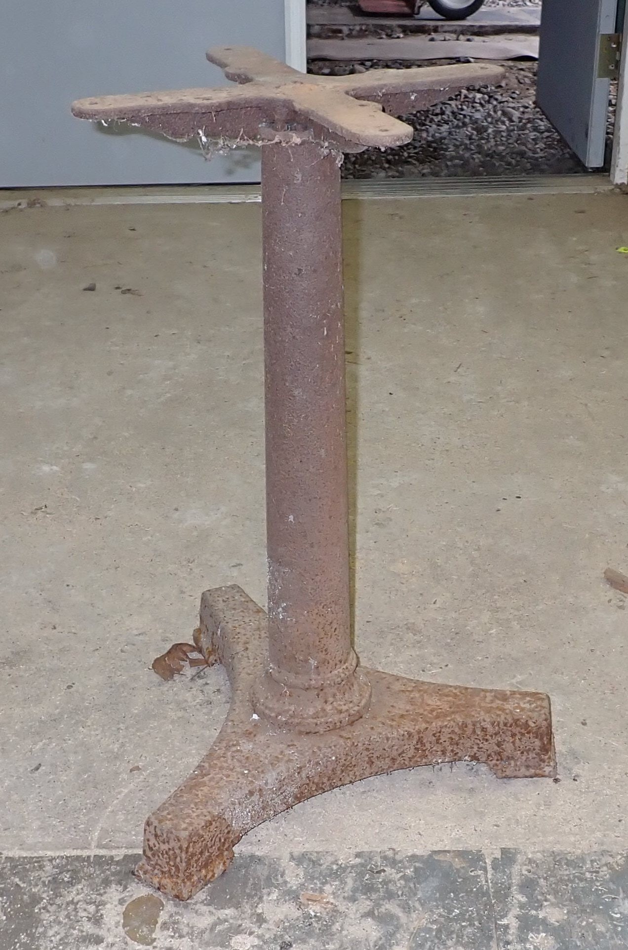 Cast Iron Table Base (1 of 3)