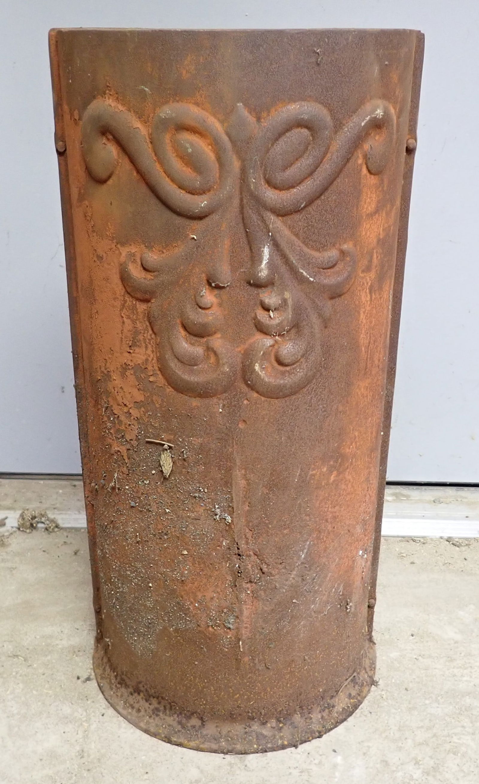 Cast Iron Stove / Architectural Piece (1 of 4)
