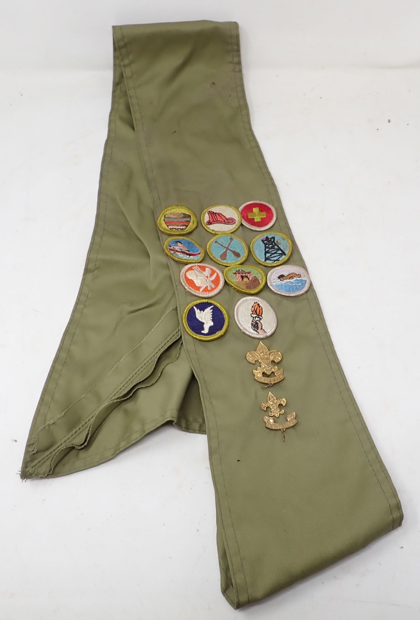 Boy Scout Sash w/ Patches & Pins (1 of 3)
