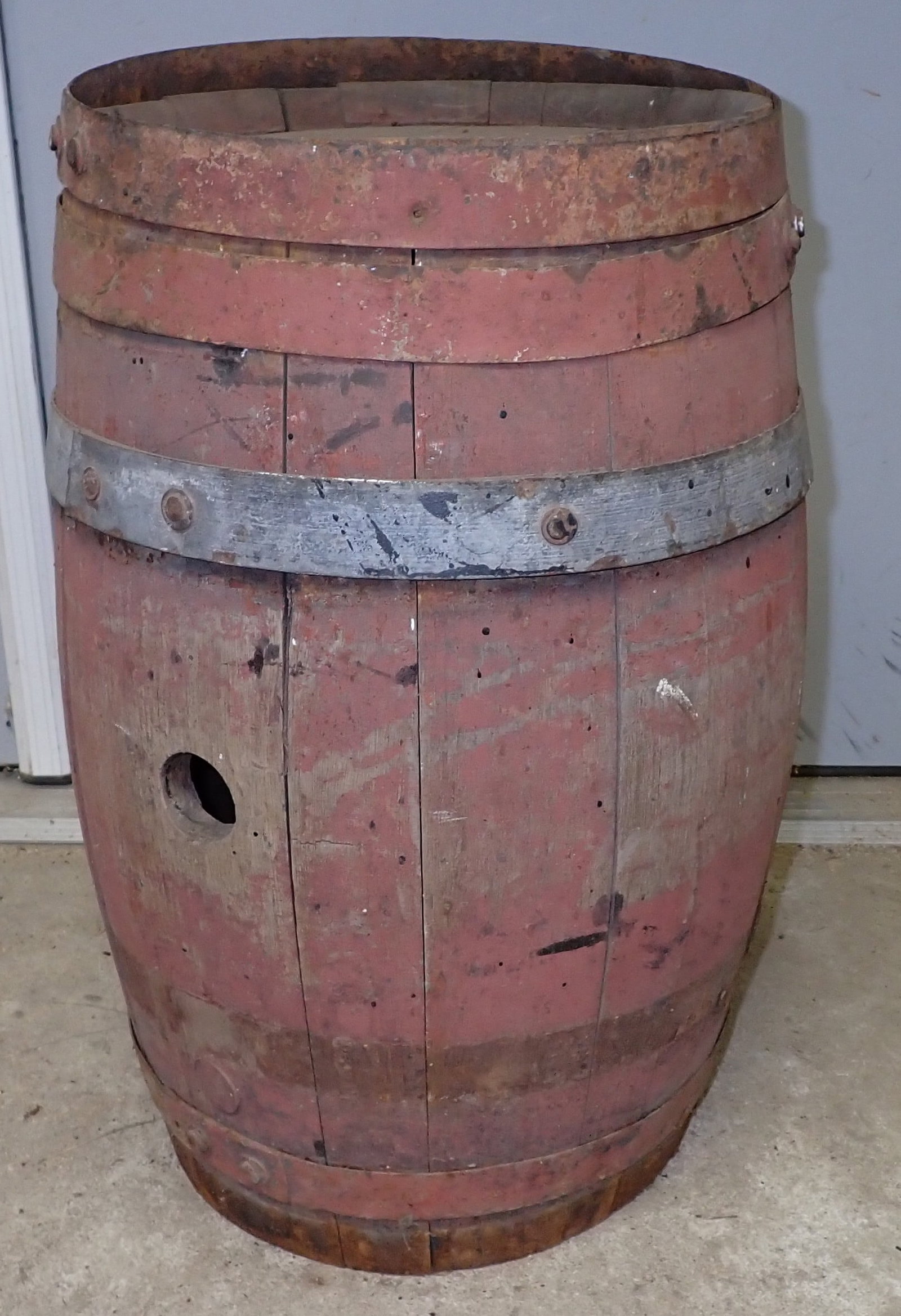 Wooden Keg in Red Paint: Approx 13 1/2" in diameter and 22" tall. NO SHIPPING !