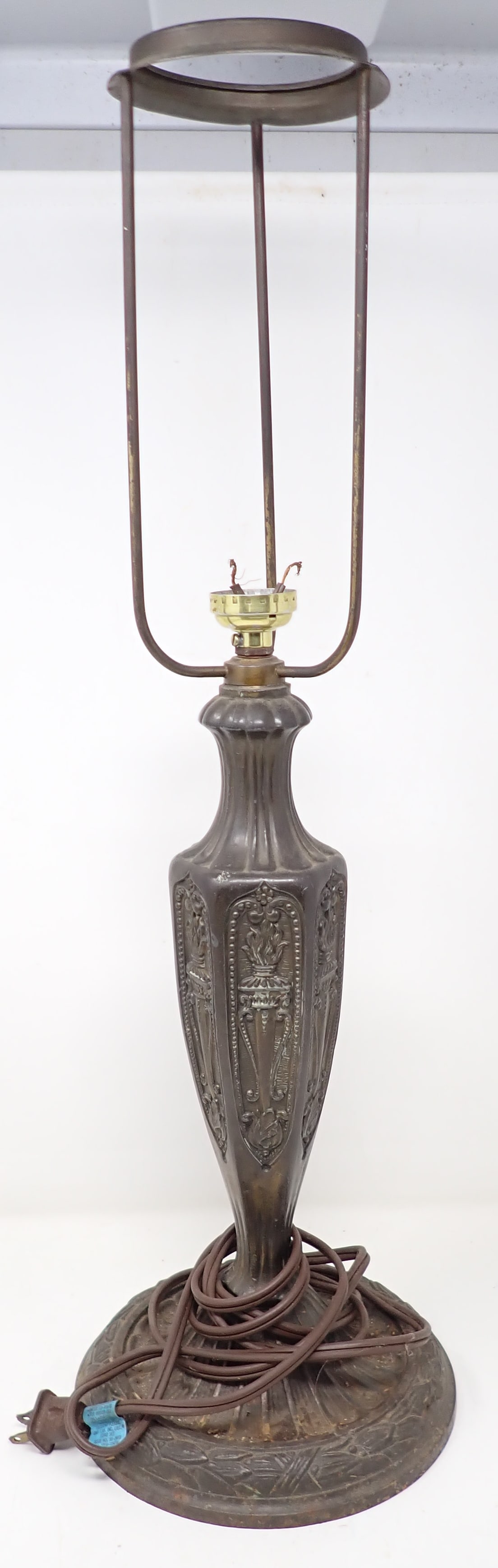 Brass Leaded Glass Table Lamp Base: Apprx 7 1/4" in diameter and 22 1/2" tall. Fitter is apprx 3 3/8" in diameter. If shipping is needed, contact UPS Store 5528 to get a quote before bidding !