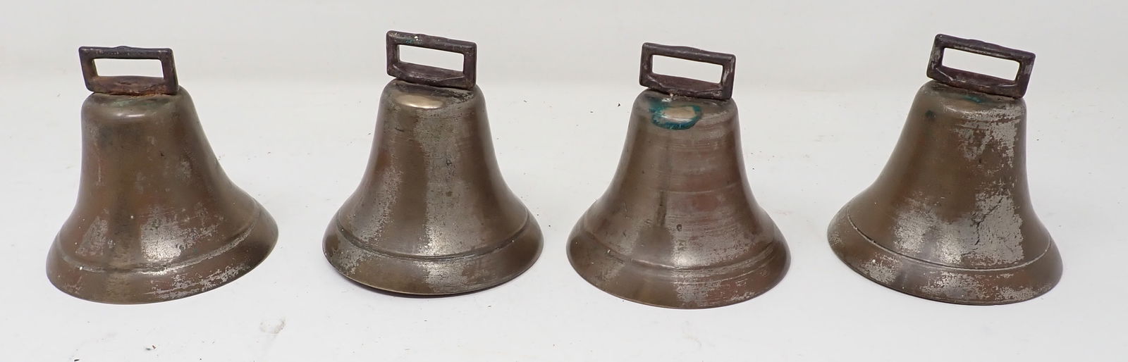 4 Brass Bells (1 of 2)
