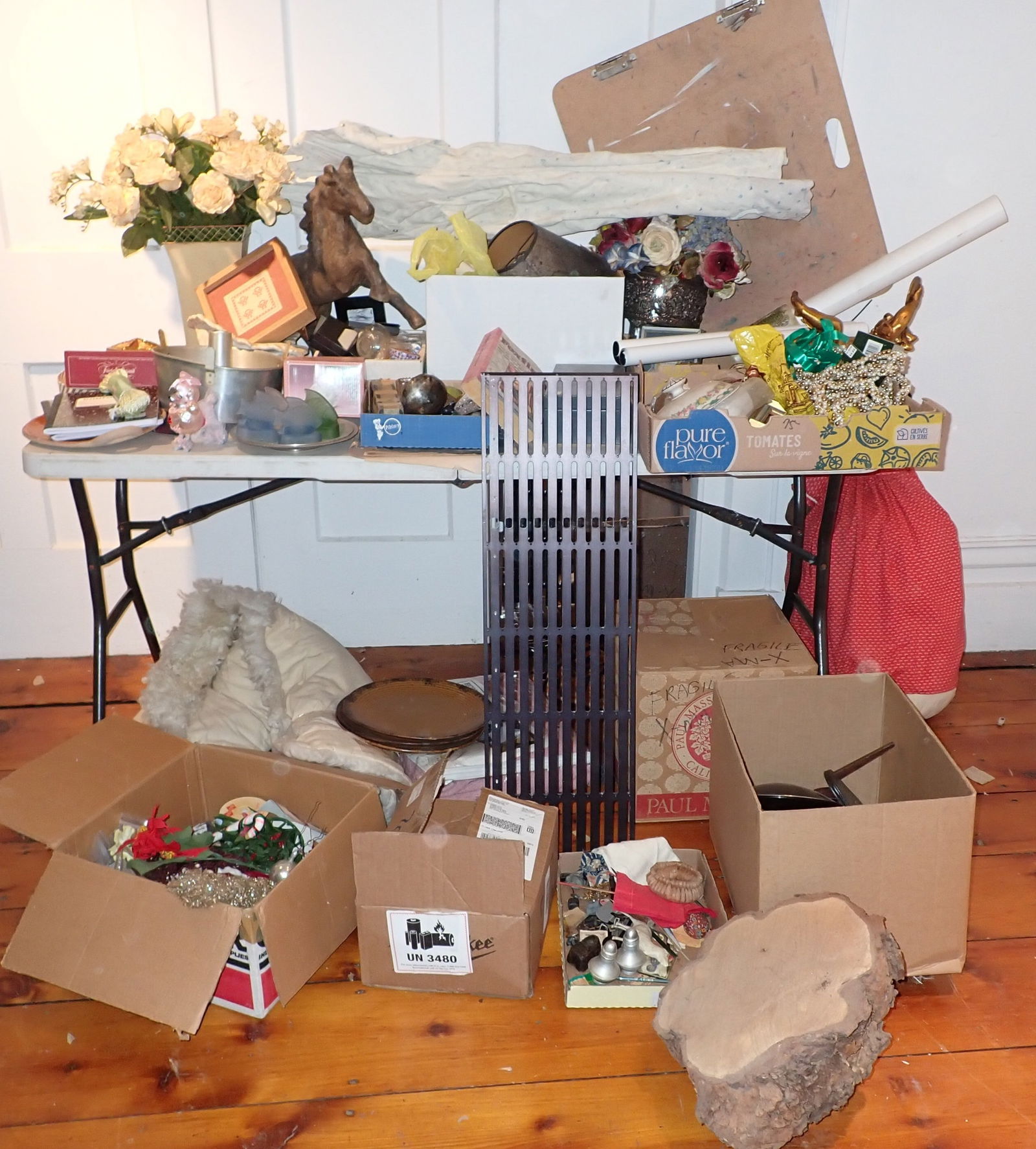 Partial Room Contents (1 of 11)