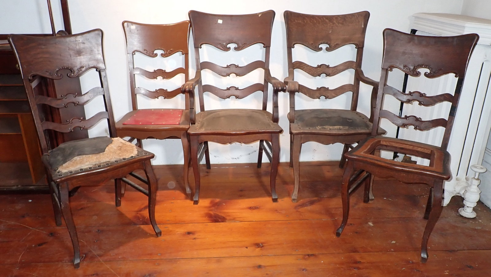 Oak Side Chairs and Arm Chairs: No shipping !