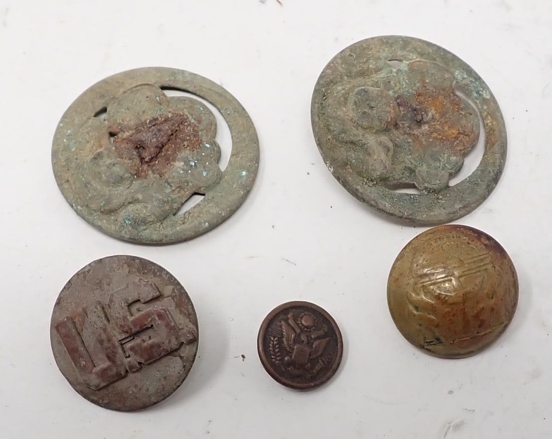 Civil War & Misc Buttons (1 of 7)