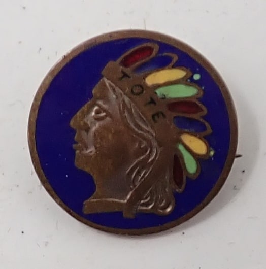 Tote Enameled Indian Pin (1 of 2)