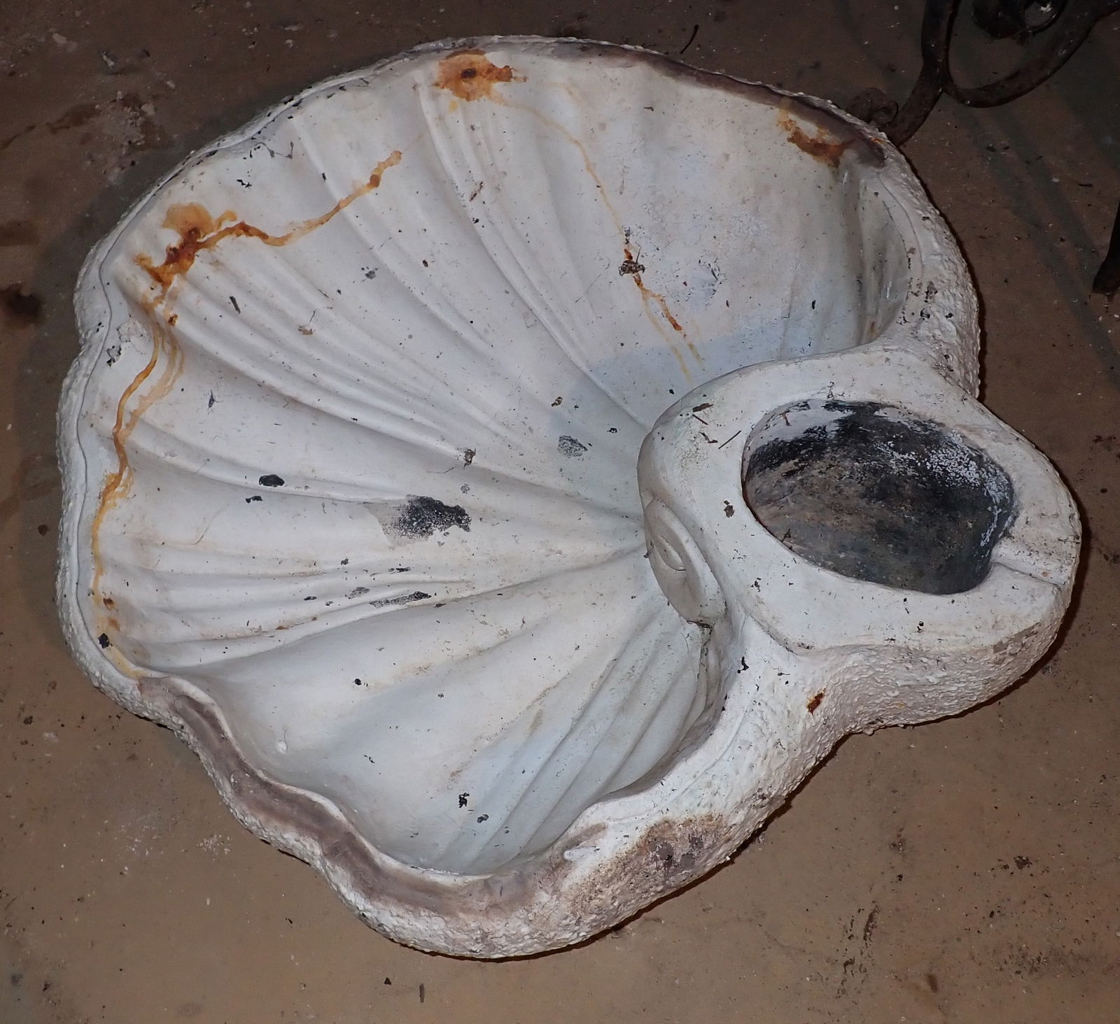 Concrete Fountain Piece (1 of 2)