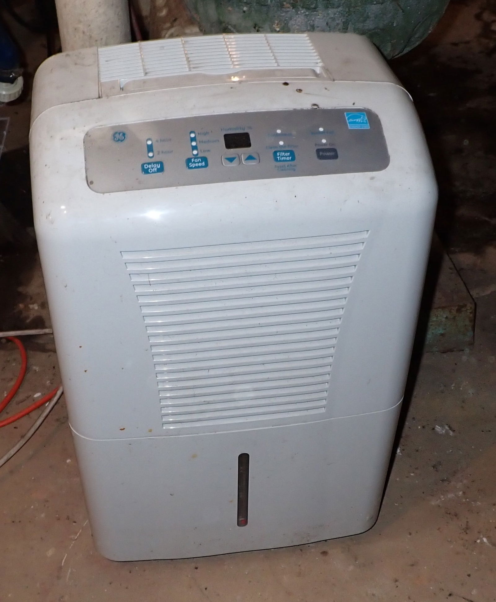 GE Dehumidifier (1 of 2)