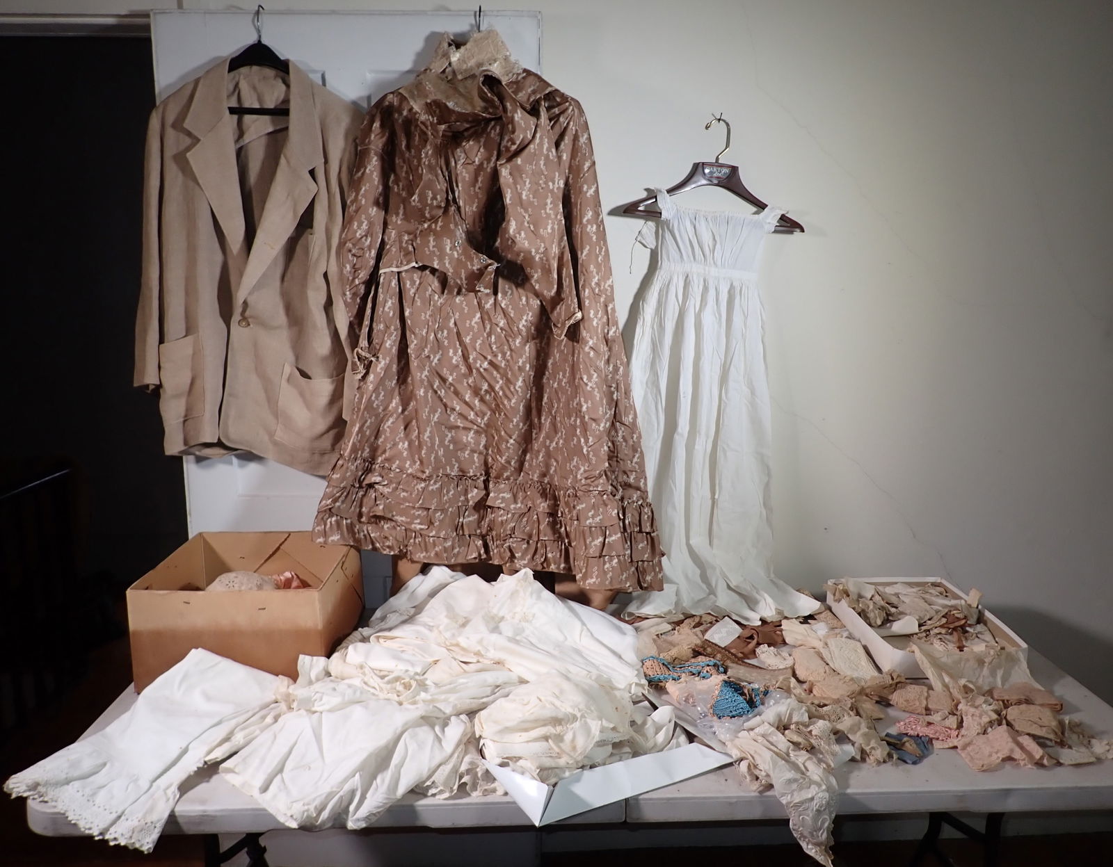 Antique Vintage Clothing , Lace , & Misc (1 of 14)