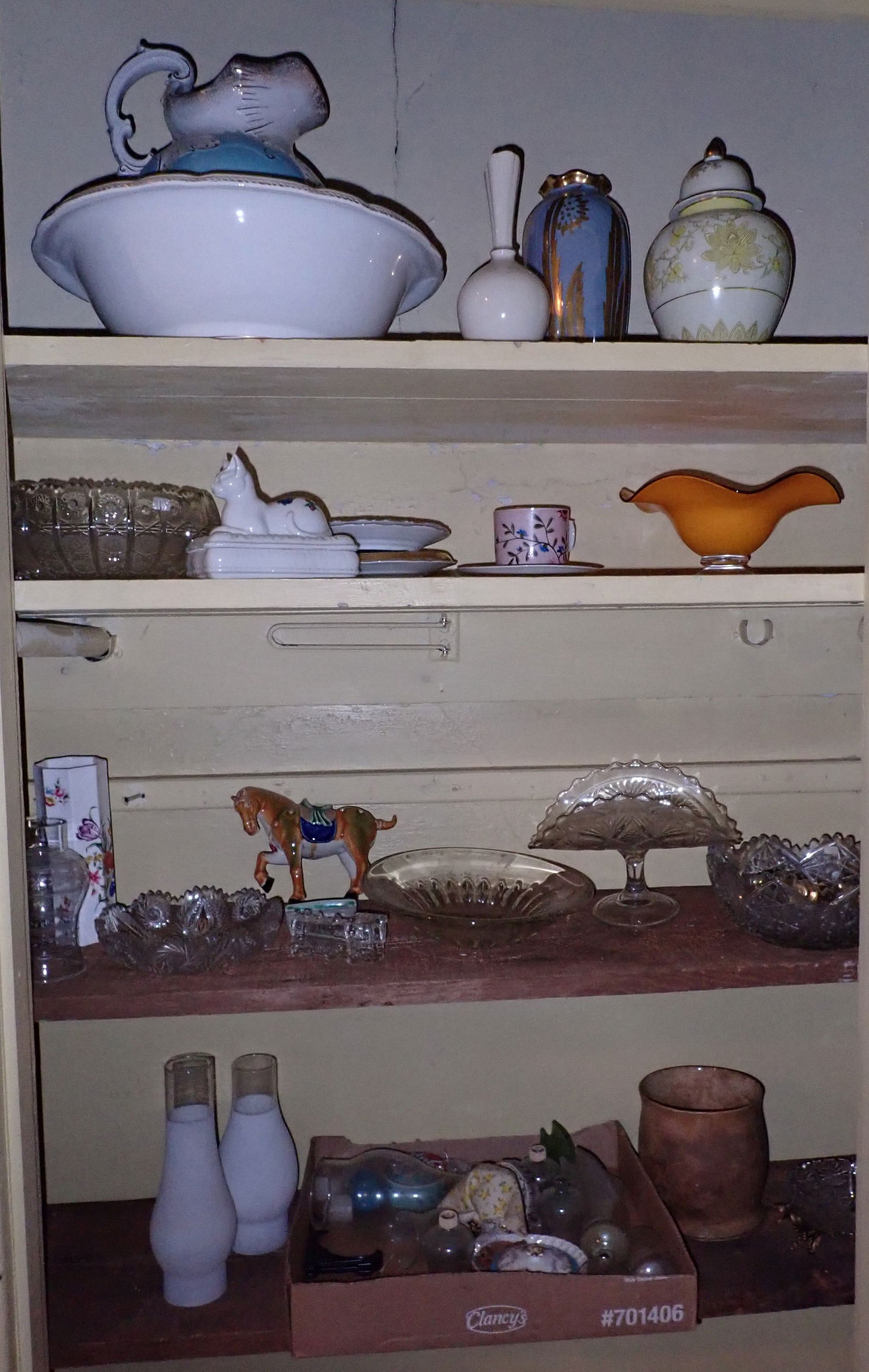 Bowl & Pitcher Porcelain Glassware & Misc (1 of 12)