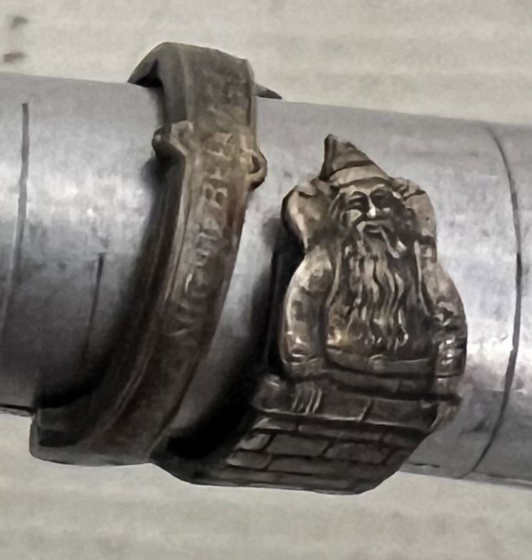 ‘‘Twas The Night Before Christmas Ring: Sterling silver ring is size 5. Weighs approx 4.50 dwt.