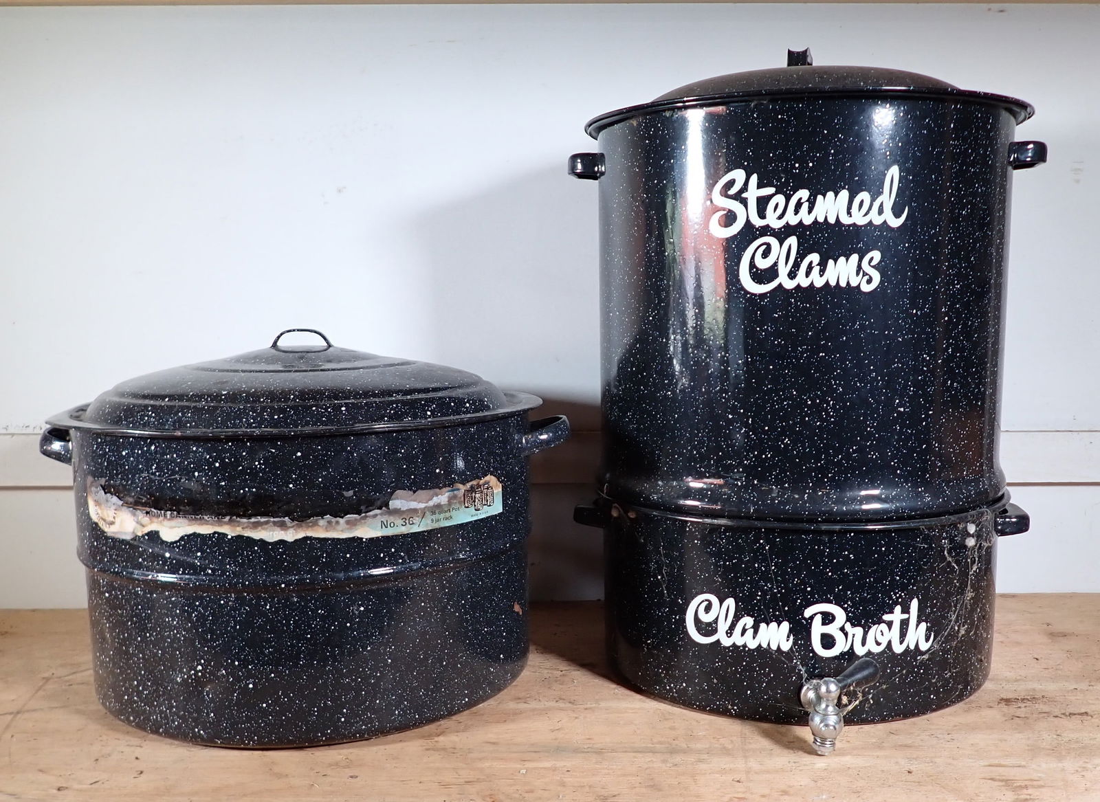 Clam Steaming Pot & Jar Pot (1 of 4)