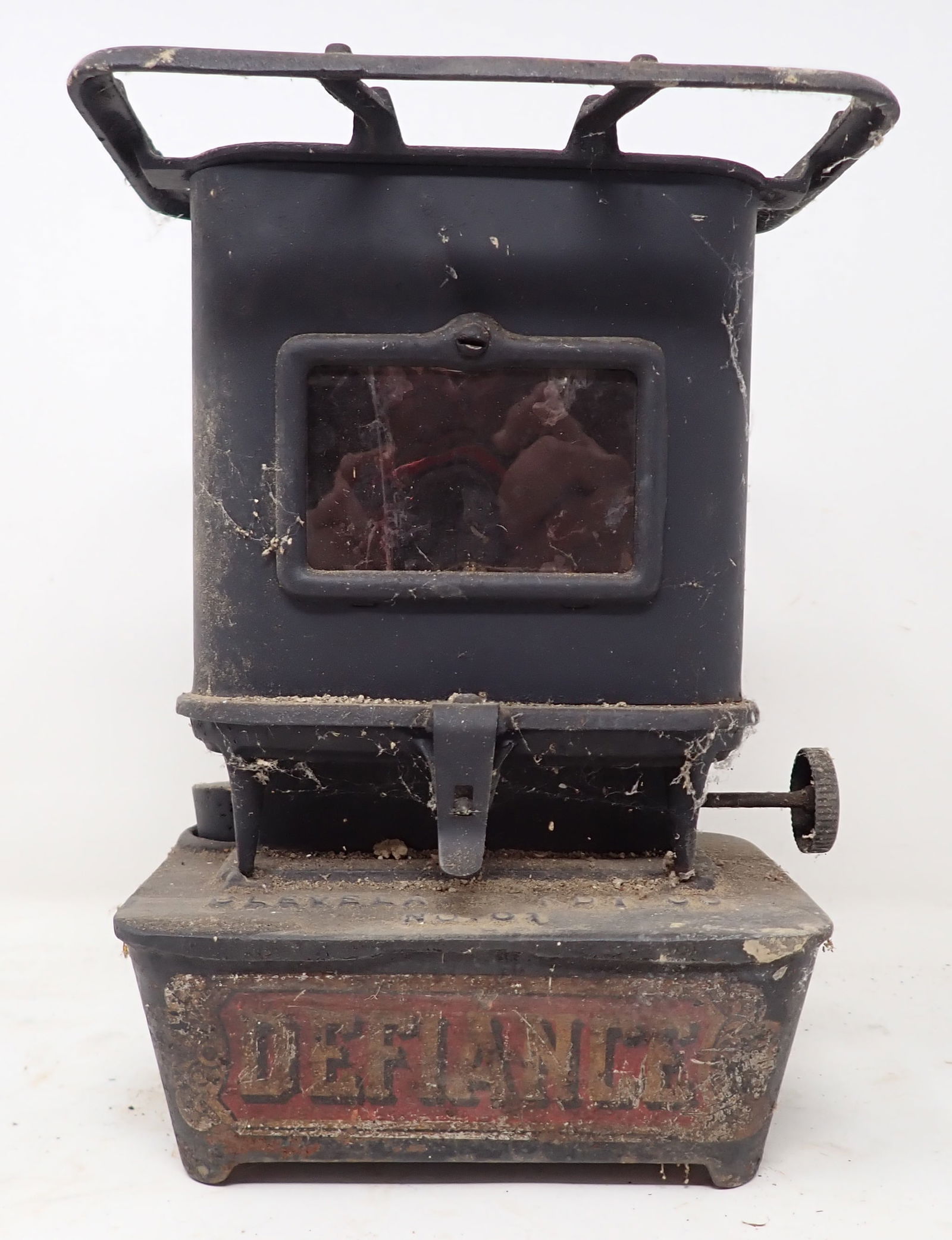 Cleveland Defiance No. 1 Sad Iron Heater (1 of 5)