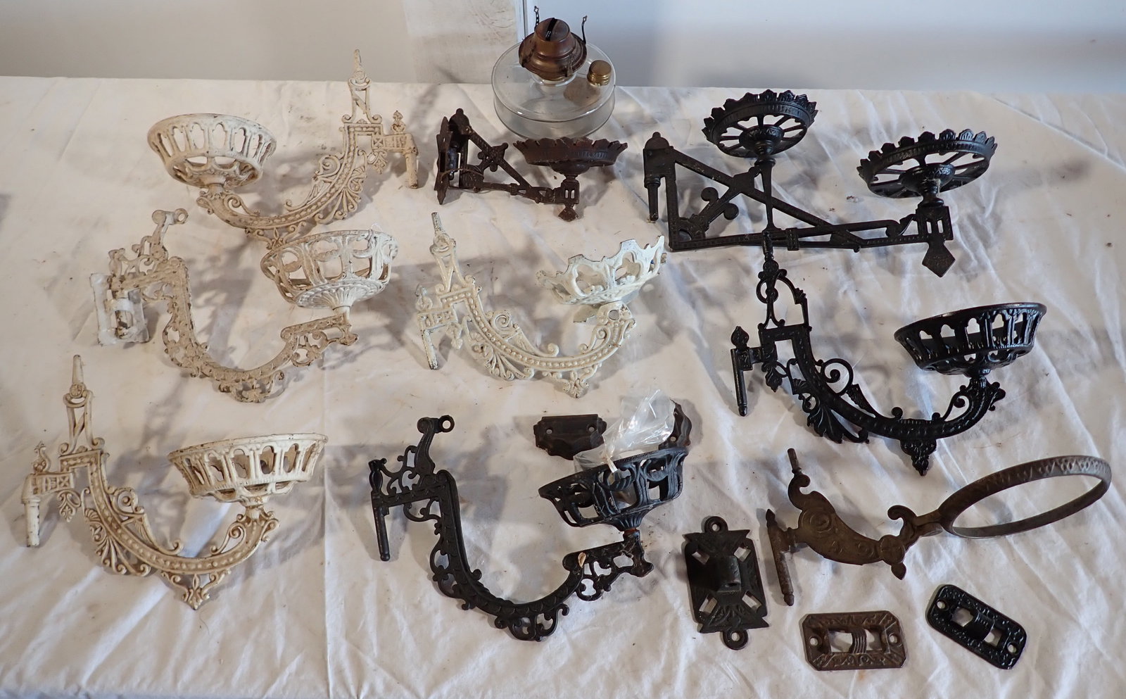 Oil Lamp Lamp Wall Mounts & Brackets (1 of 6)