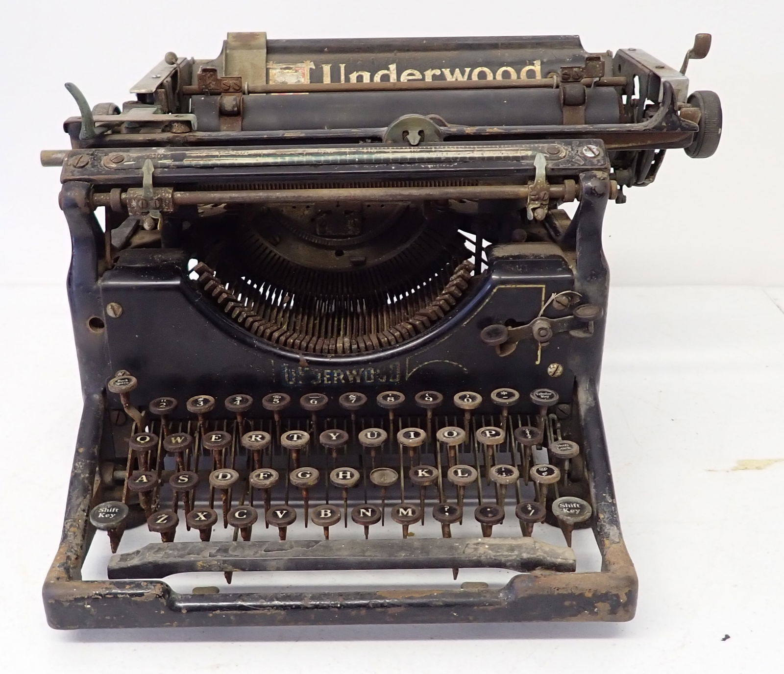 Underwood Typewriter: No shipping
