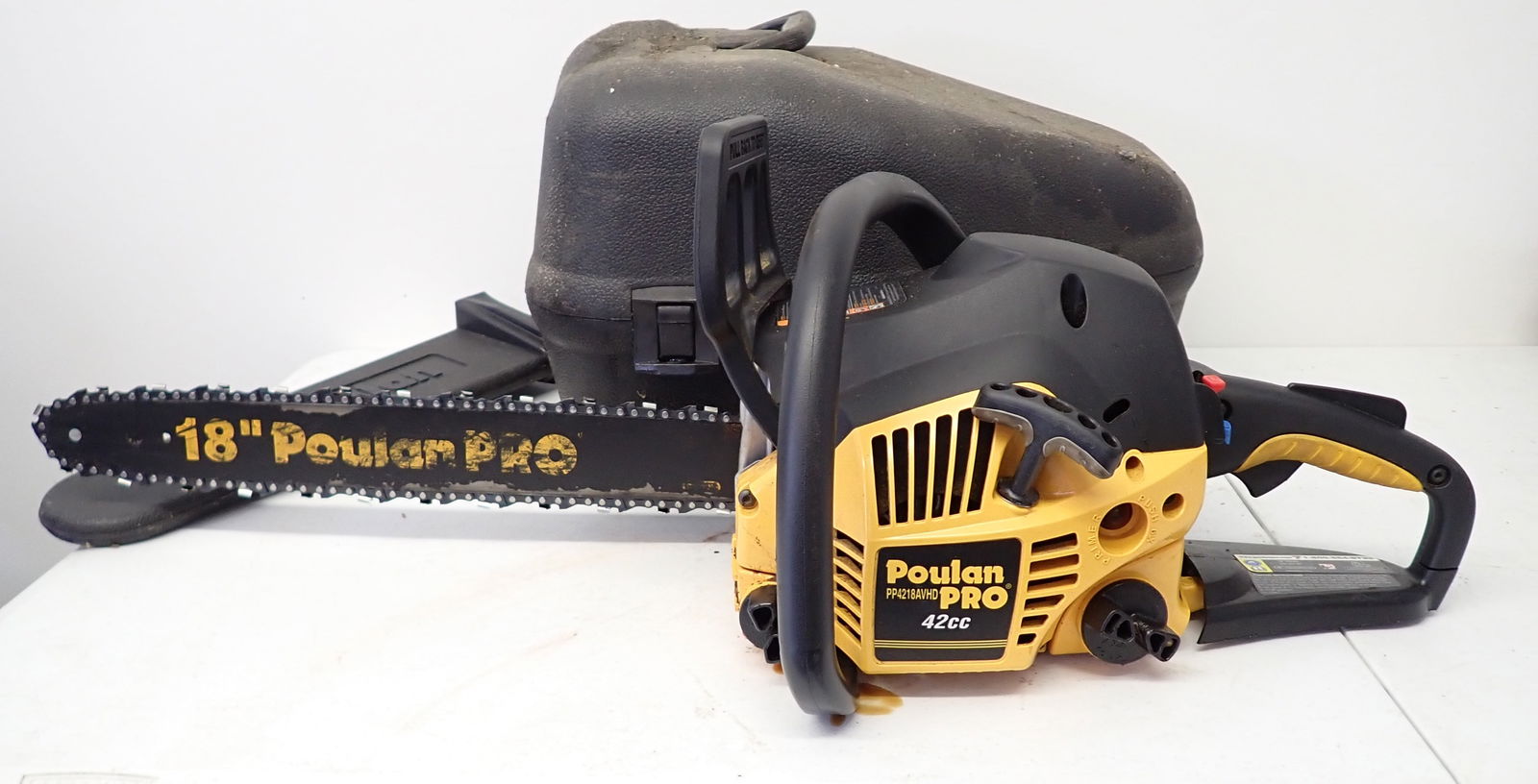 Poulan Pro 42cc Chainsaw (1 of 4)