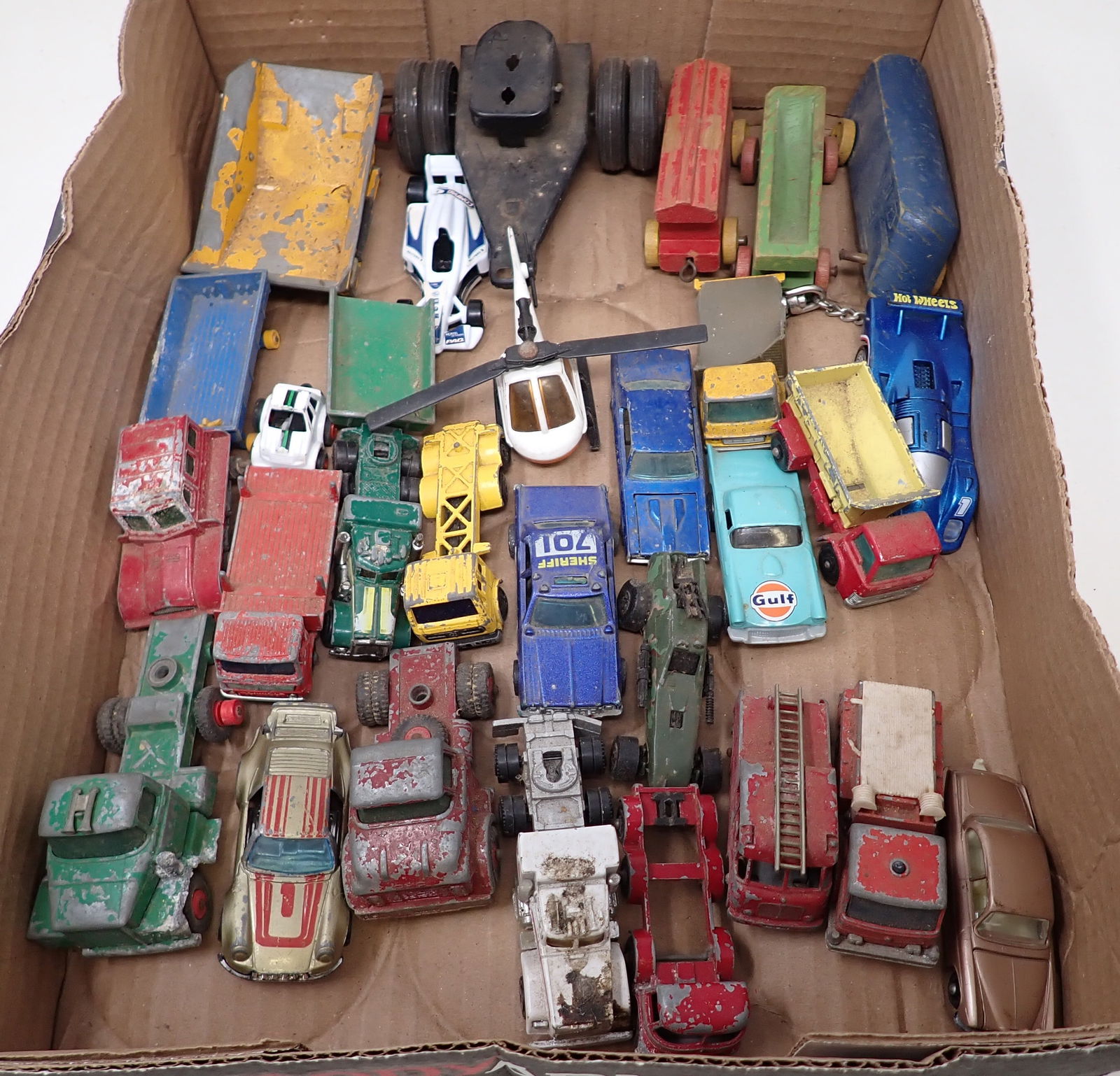 Matchboxes Hot Wheels Misc Toys: Getting all pictured