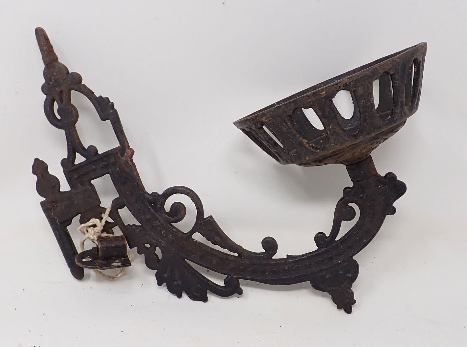 Cast Iron Oil Lamp Wall Mount (1 of 1)