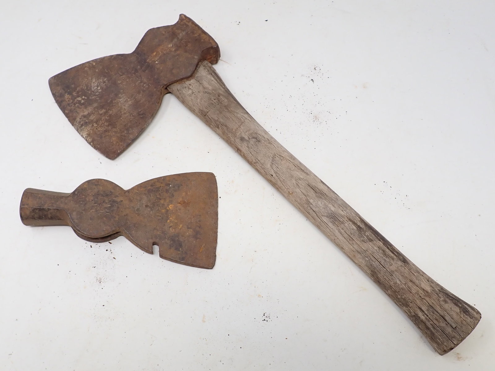Axes / Hatchets: Largest head is approx 5" x 6 3/8" and is approx 17" long