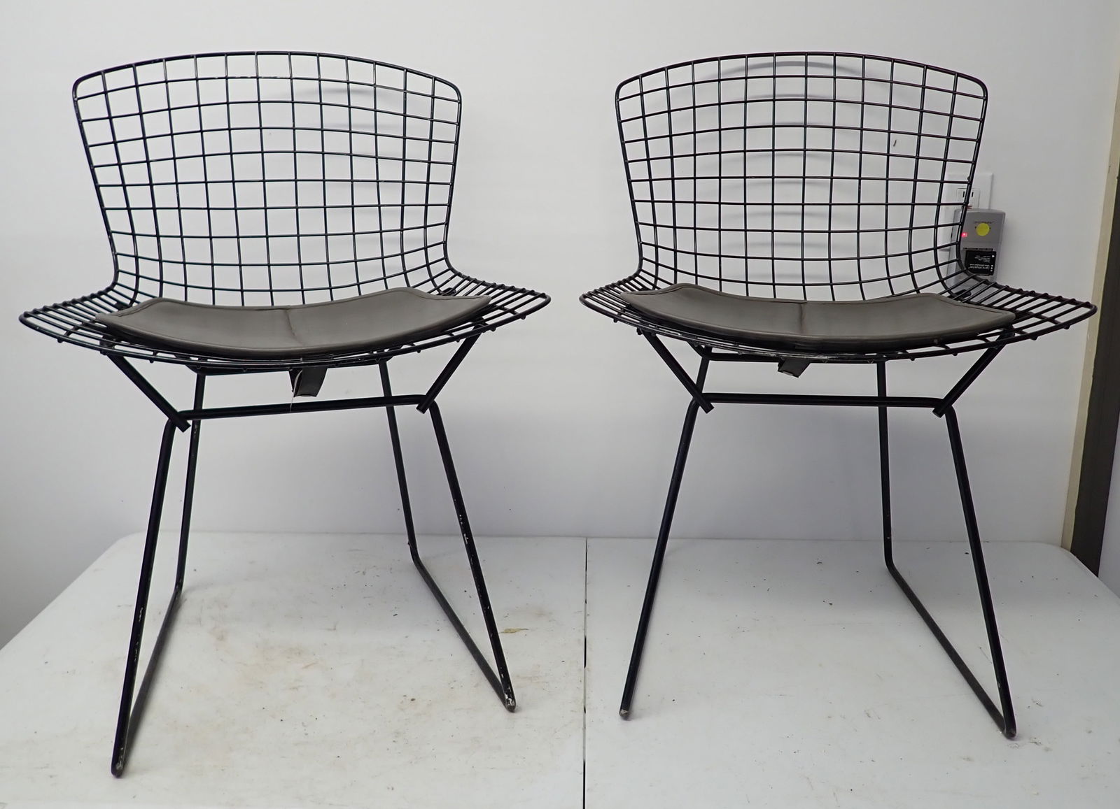Knoll Wire Chairs: Approx 21" wide, 18" to seat, 19" deep, 30" tall. No shipping !