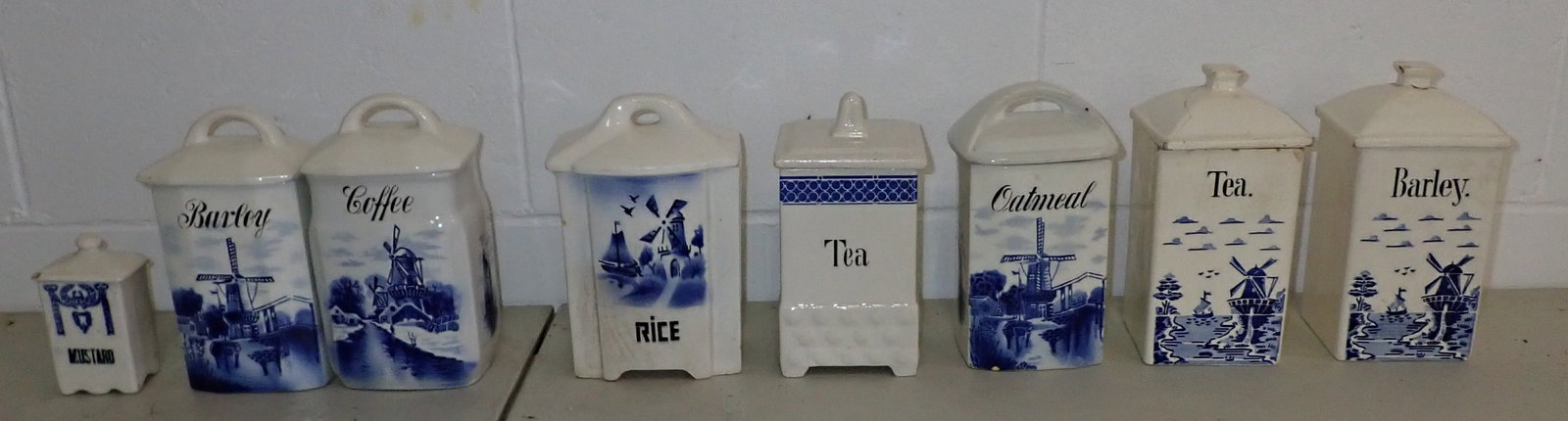 Canisters: No shipping !