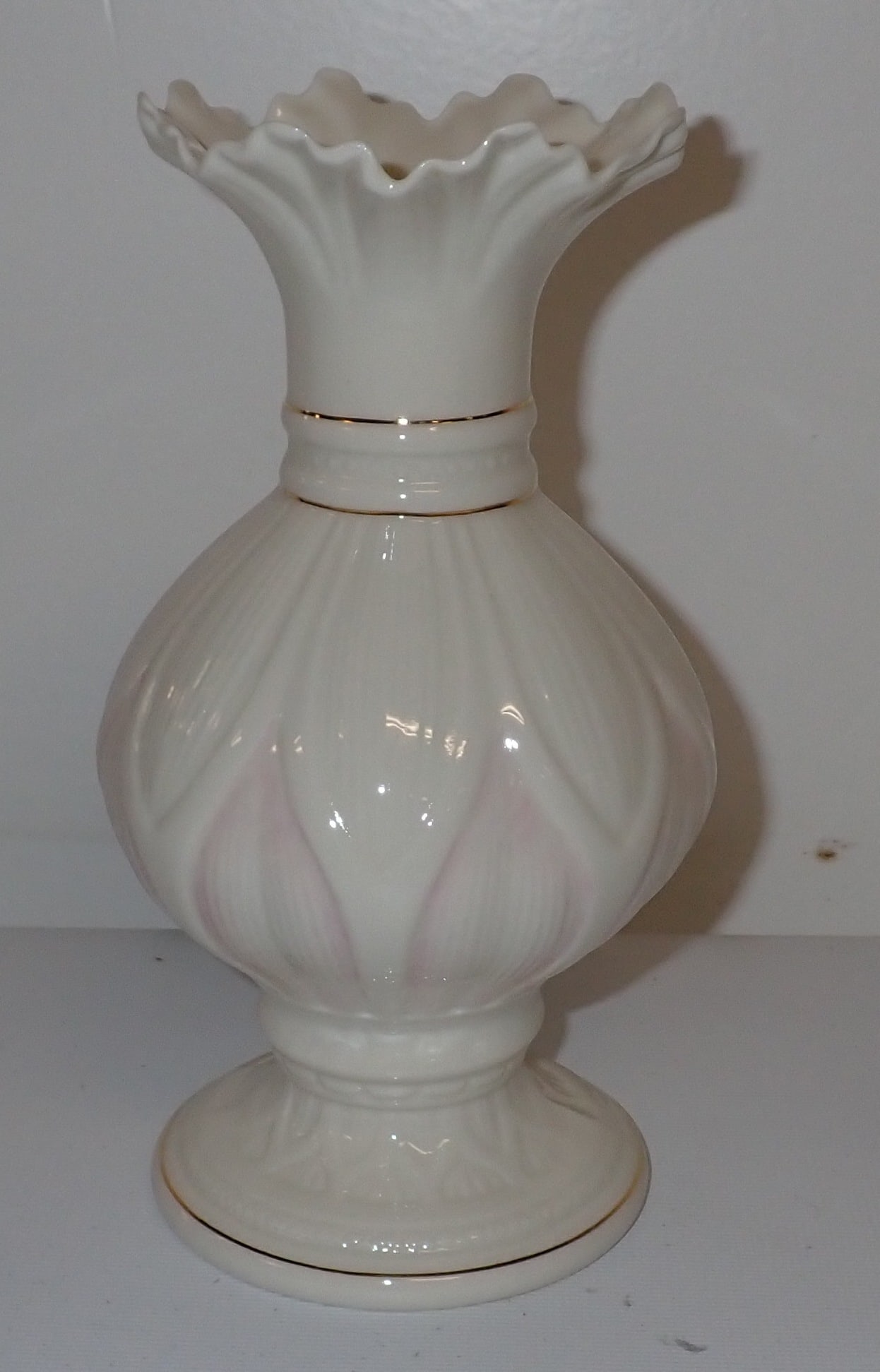 Belleek Vase: Approx 8" tall
