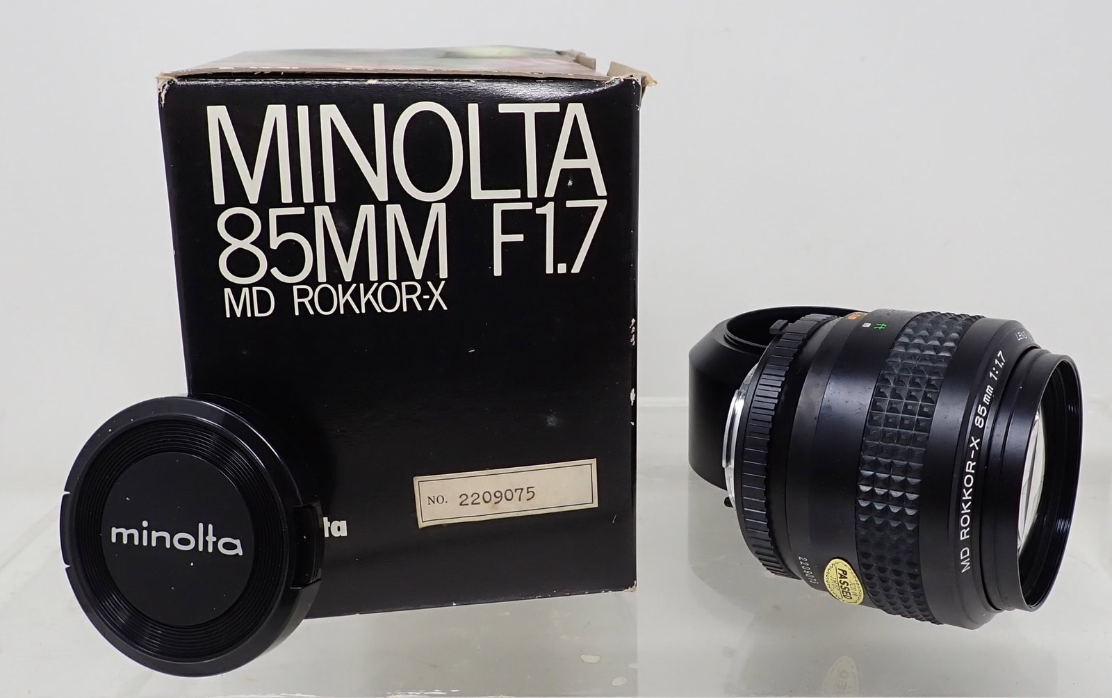Minolta 85mm F1.7 MD Rokkor-X Camera Lens (1 of 6)