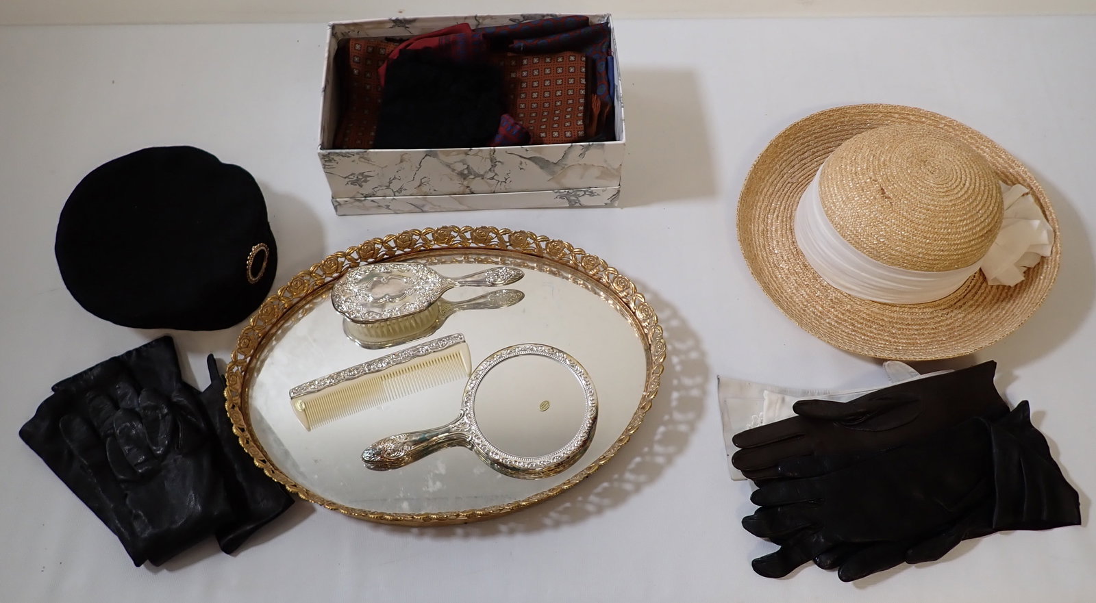 Vanity Tray Hats Scarves Misc (1 of 4)