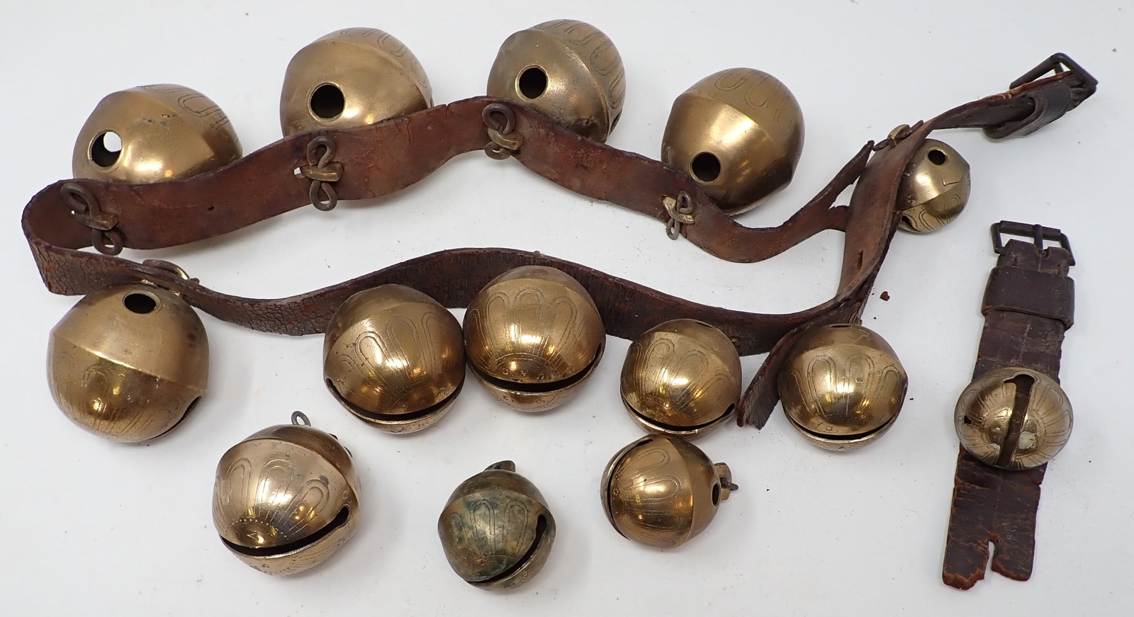 Brass Sleigh Bells (1 of 13)