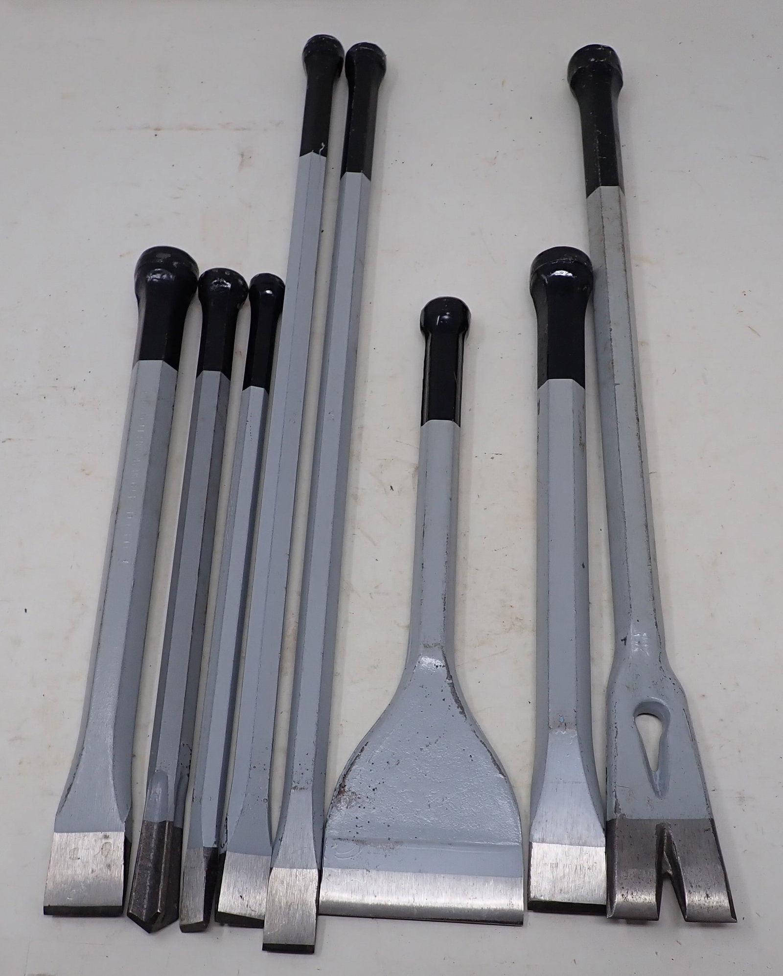 Dasco Chisels & Pry Bar (1 of 3)