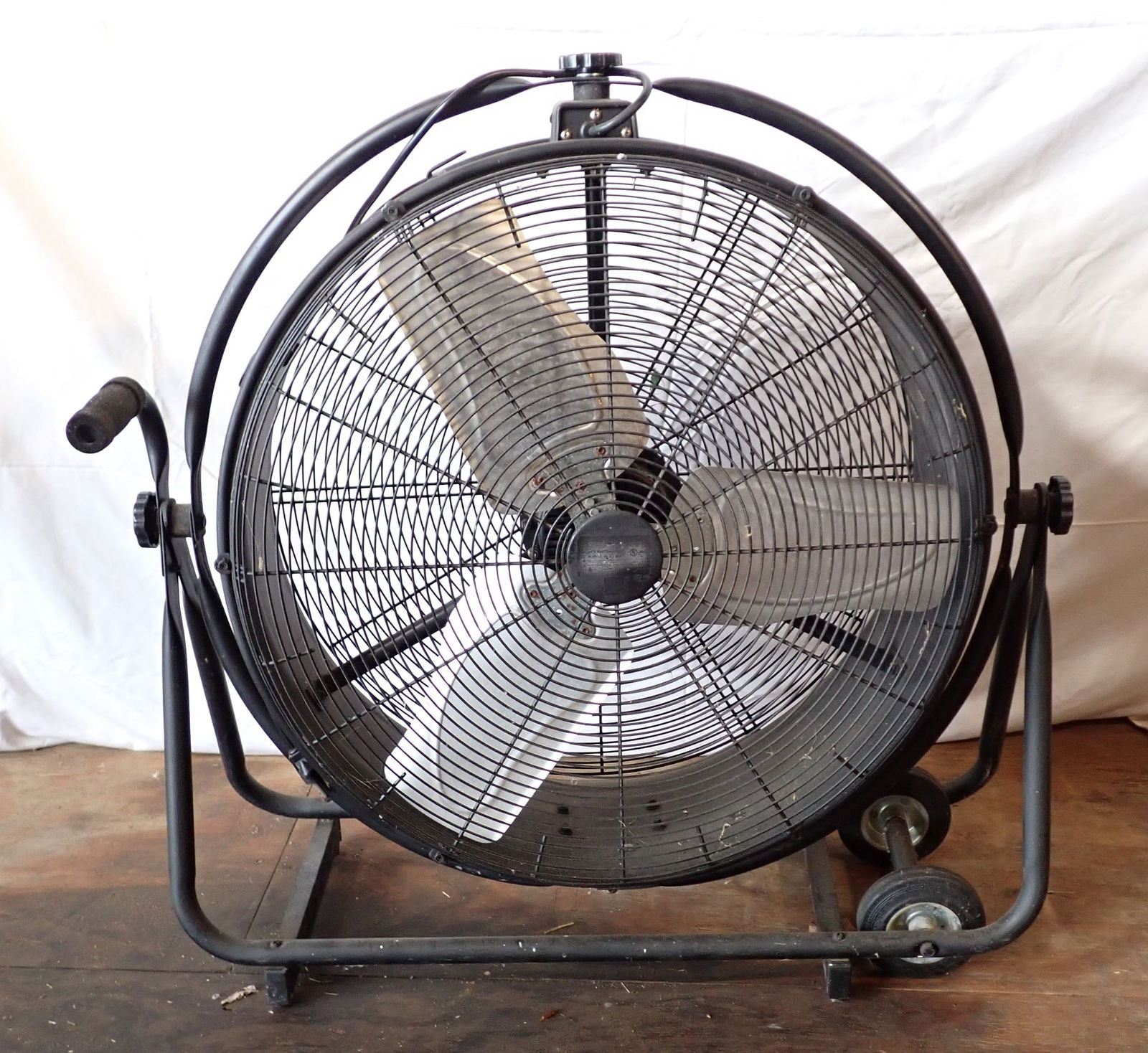 24" Countyline Portable Barrel Fan (1 of 3)