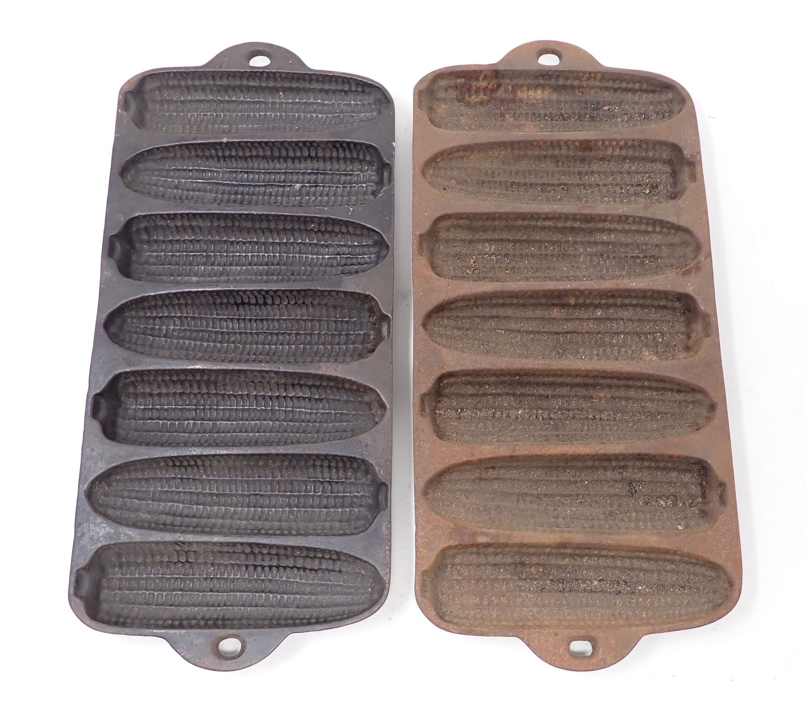 1920 Wagner Ware Cast Iron Corn Molds (1 of 3)