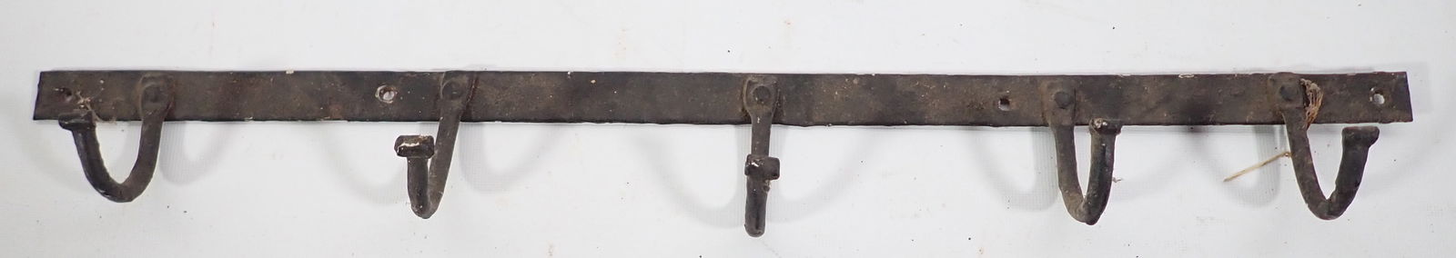 Pot Rack / Hooks: Approx 26 1/4" long.