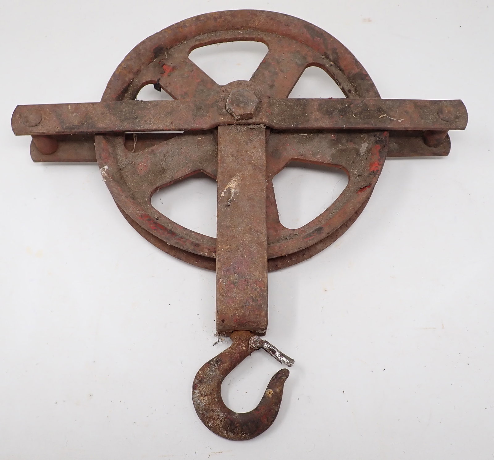 Pulley: Wheel is approx 10" in diameter. Total length is 15"