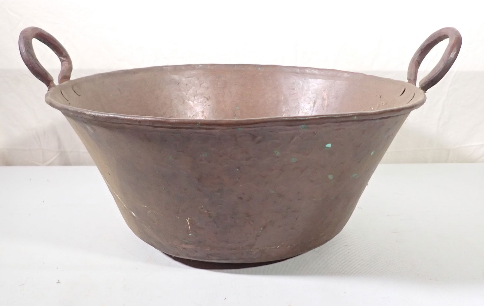 Hammered Copper Candy Kettle (1 of 8)