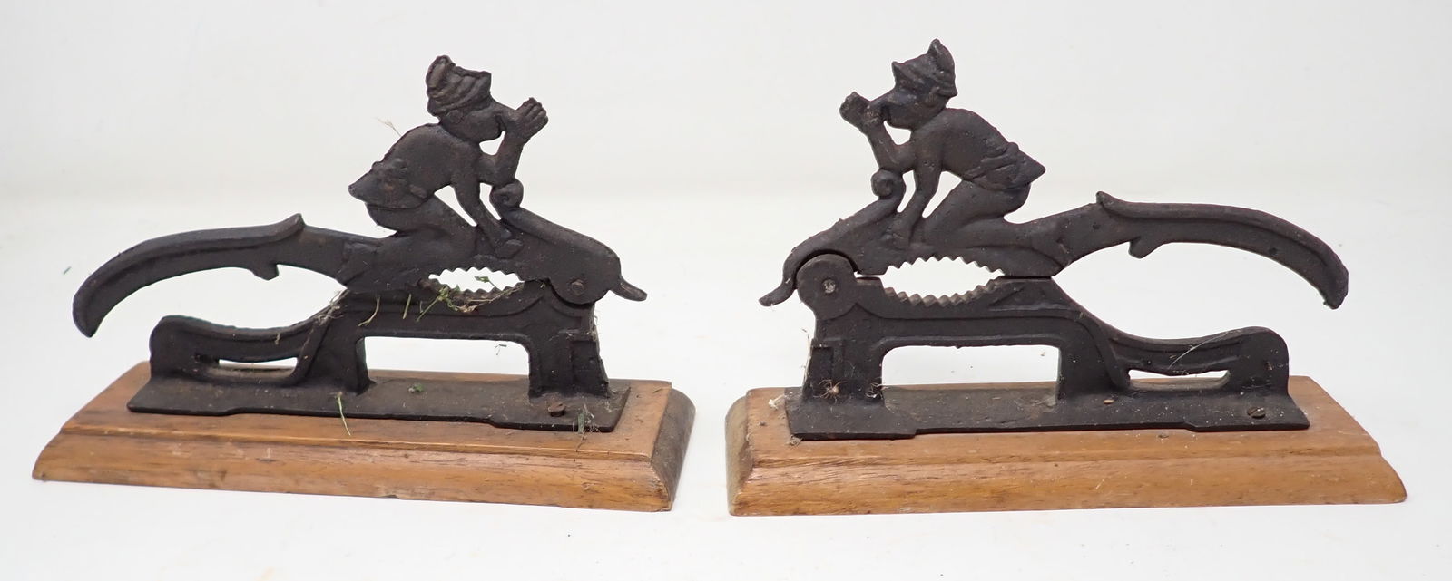 2 Cast Iron Nutcrackers (1 of 2)